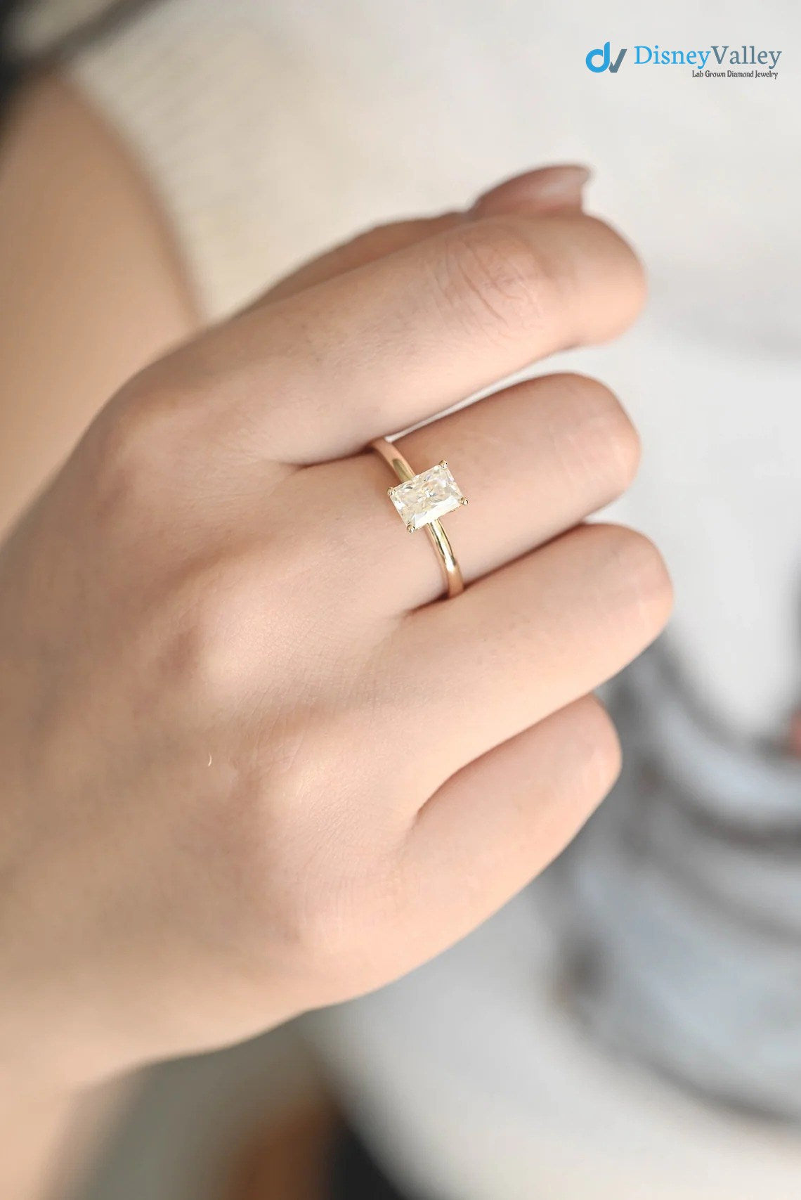 Strahlender Moissanit-Solitär-Verlobungsring