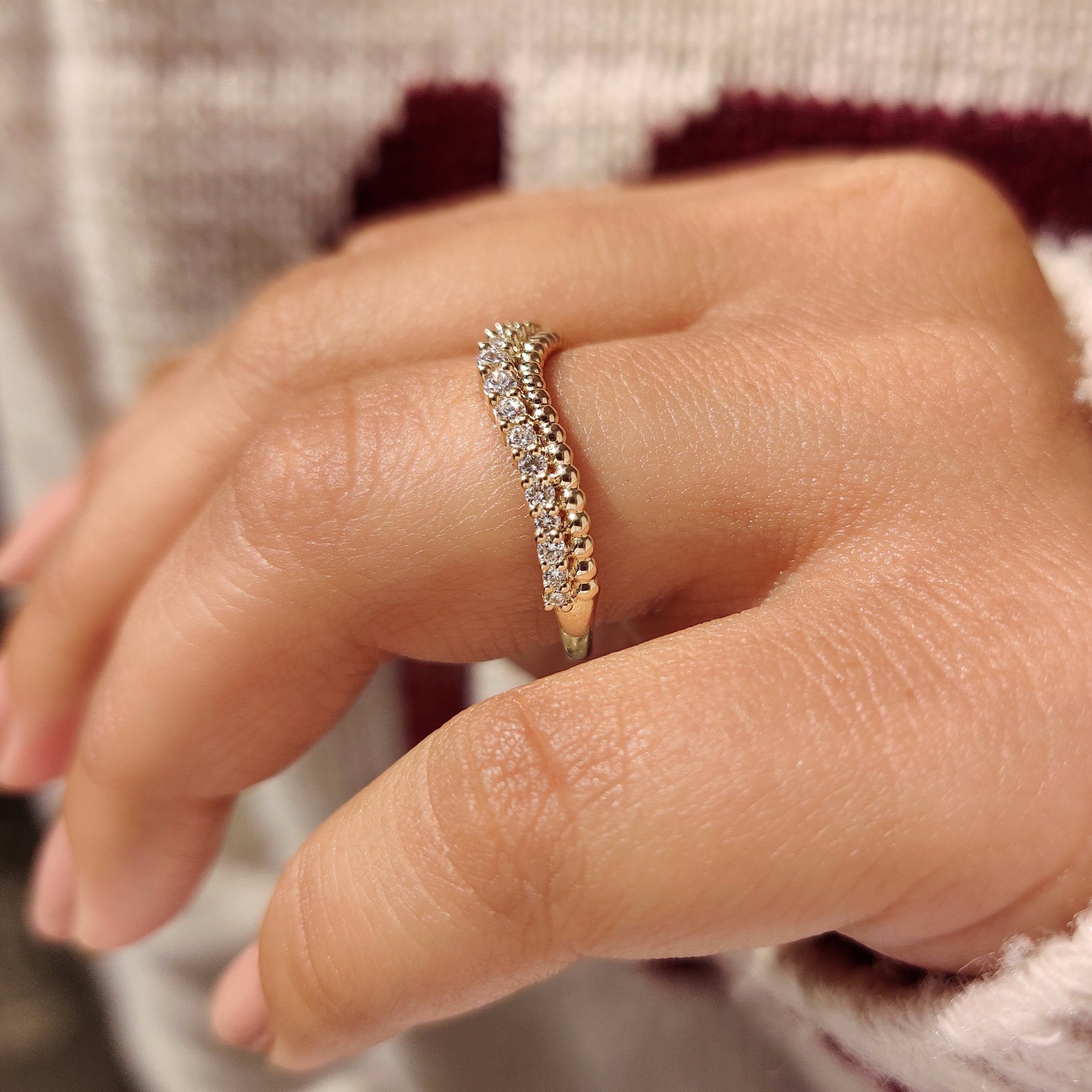 Round Diamond Curved Wedding Band with Double Row