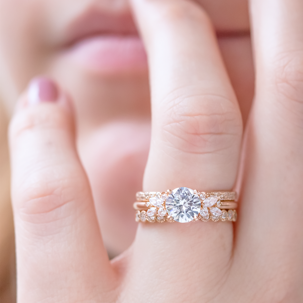 1.0 CT Round Cut Moissanite Cluster Style Engagement Ring