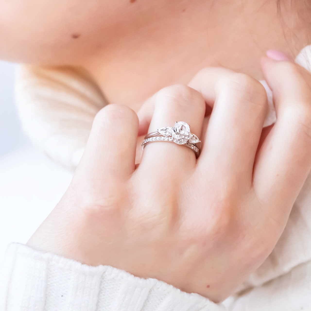 1.33 CT Oval Cut Three Stone Moissanite Engagement Ring