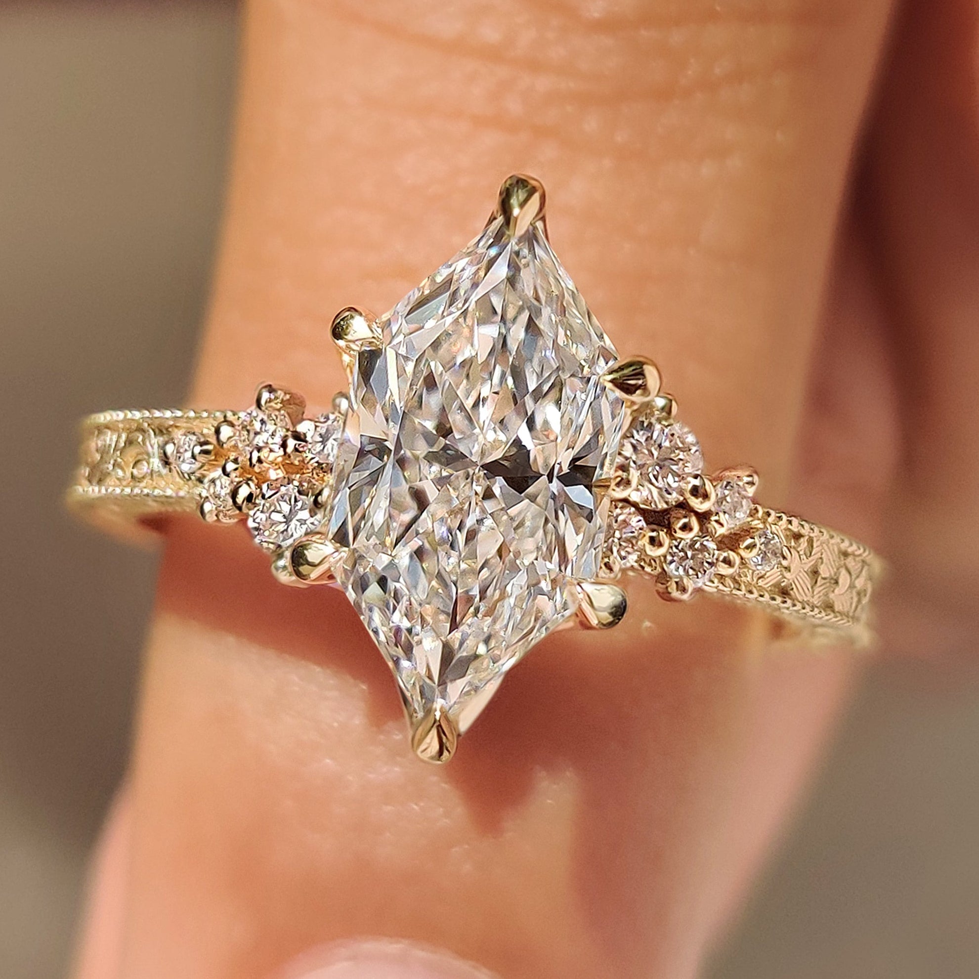Art Deco Dutch Marquise Ring in Milgrain Details