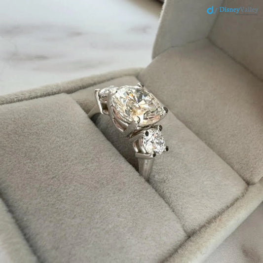 Big Breathtaking 3.5 Carat E/VS1 IGI Certified Diamond three stone Engagement Ring - DisneyValley 