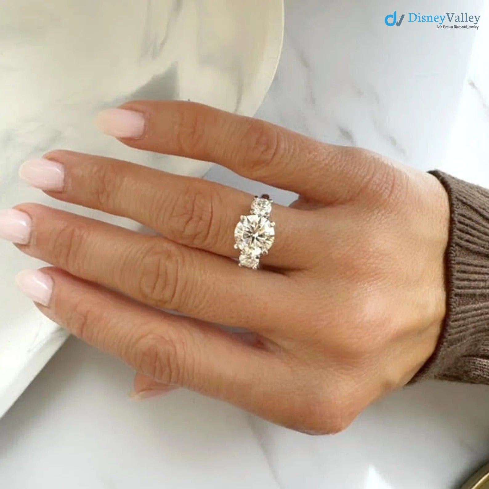 Big Breathtaking 3.5 Carat E/VS1 IGI Certified Diamond three stone Engagement Ring - DisneyValley 