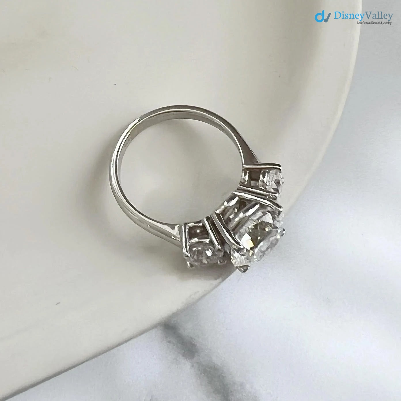 Big Breathtaking 3.5 Carat E/VS1 IGI Certified Diamond three stone Engagement Ring - DisneyValley 