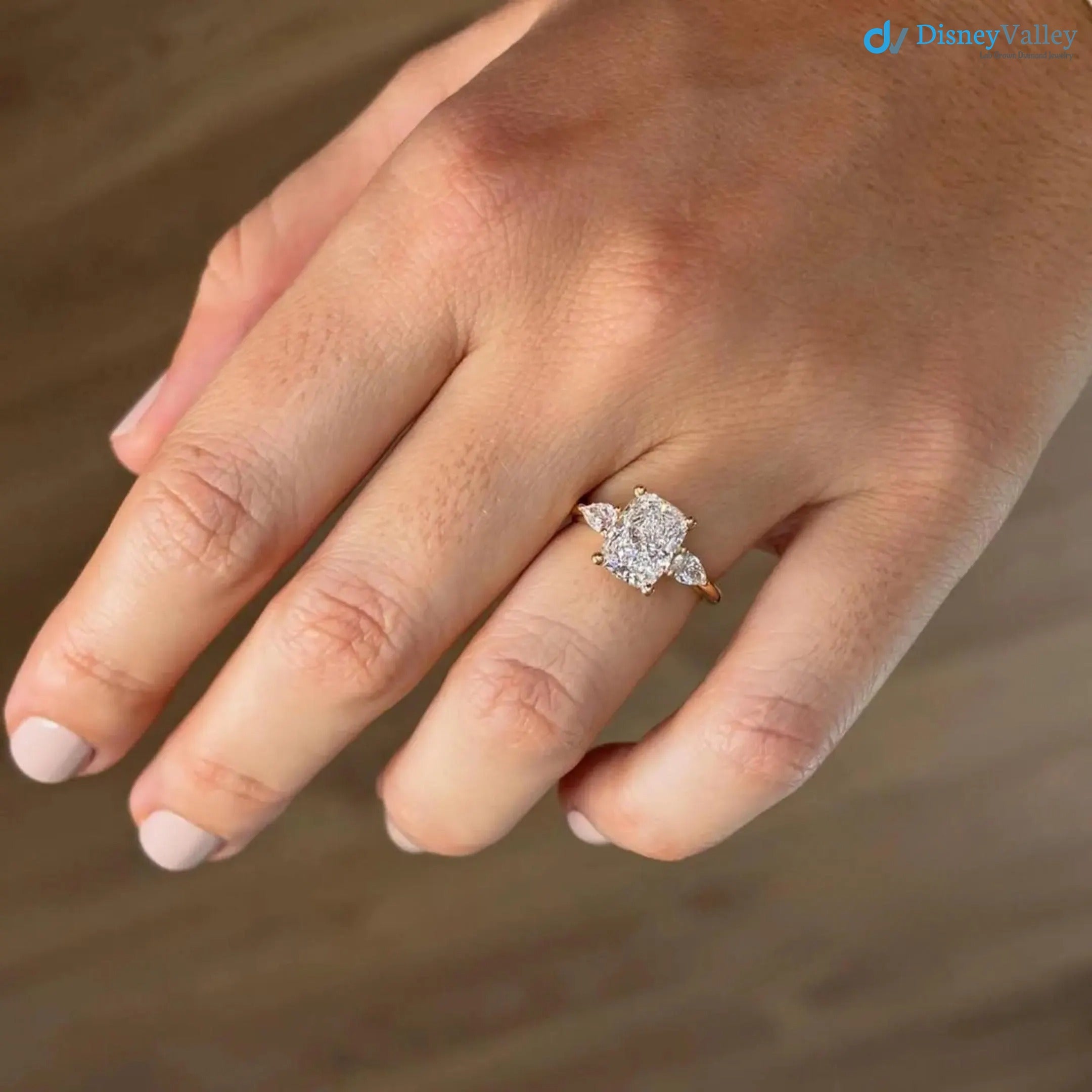 IGI Certified 2CT Elongated Cushion Cut Lab Grown E VVS Diamond engagement Ring - DisneyValley 