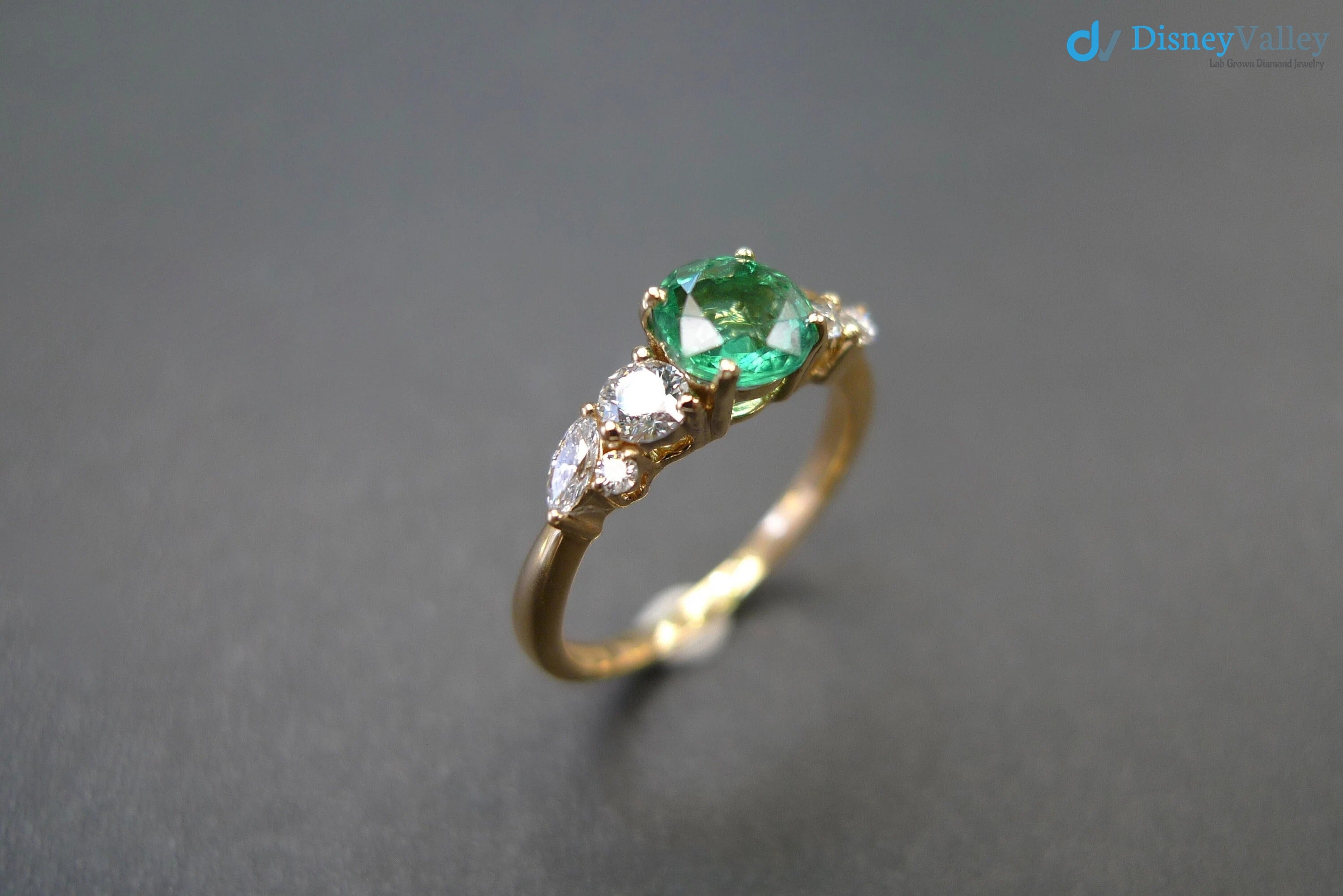 Emerald Ring, Green Emerald Ring, Gift for her, Marquise Ring, Vintage Engagement Ring - DisneyValley 