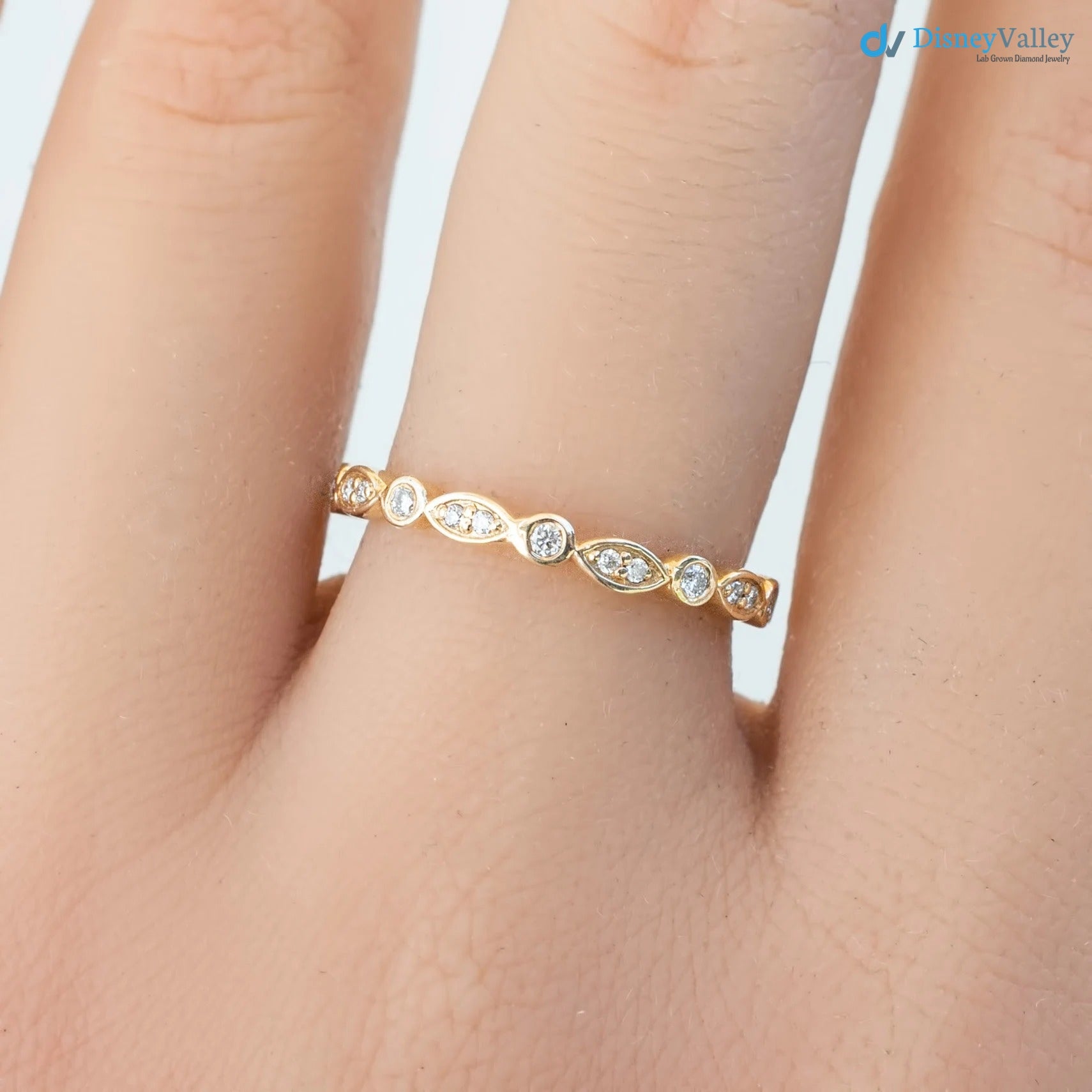 Alternating diamond eternity wedding band, Art Deco Diamond Eternity Ring