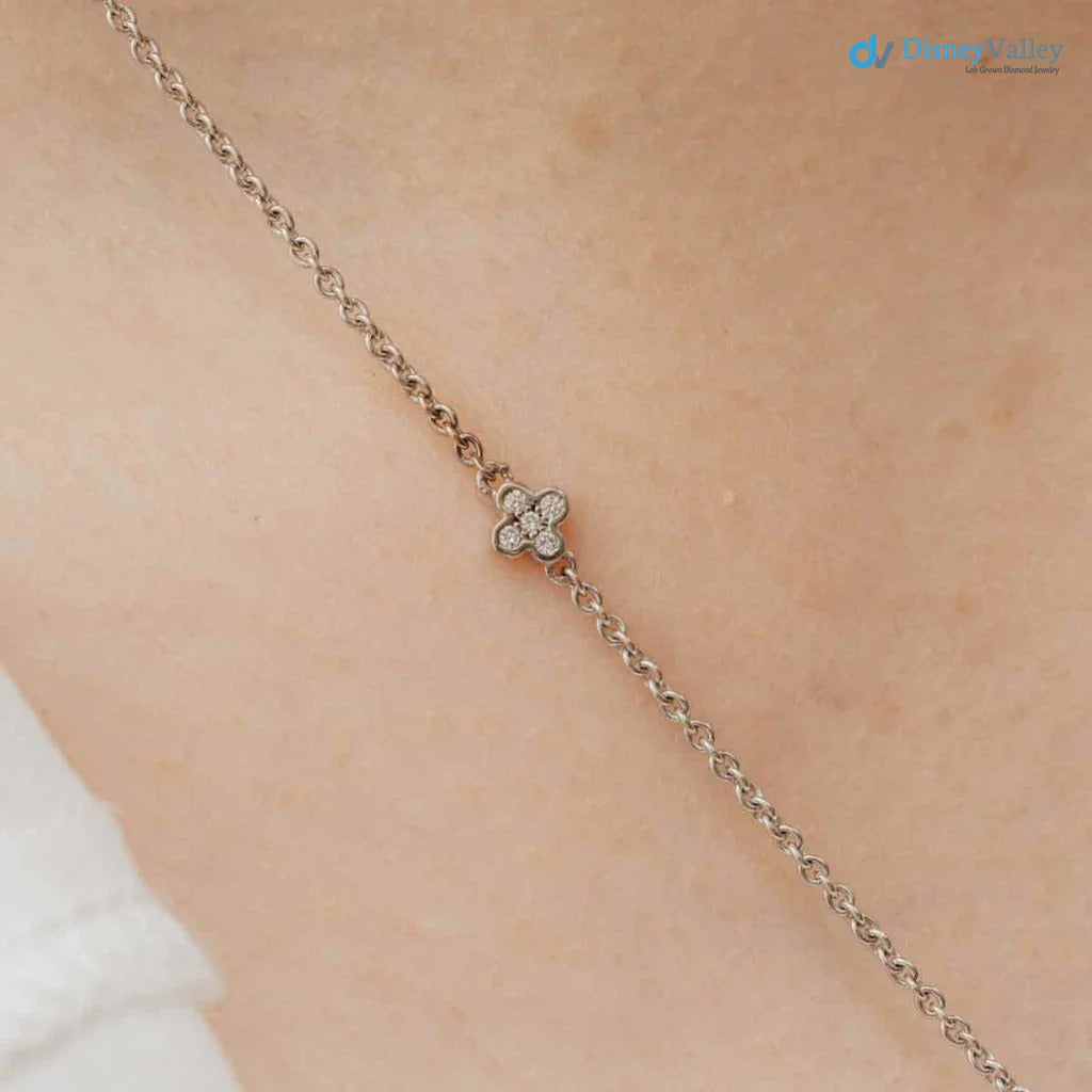 The Clover Pendant 1.0ct VVS D-F Lab Grown Diamond Pavé Set 14k White Gold