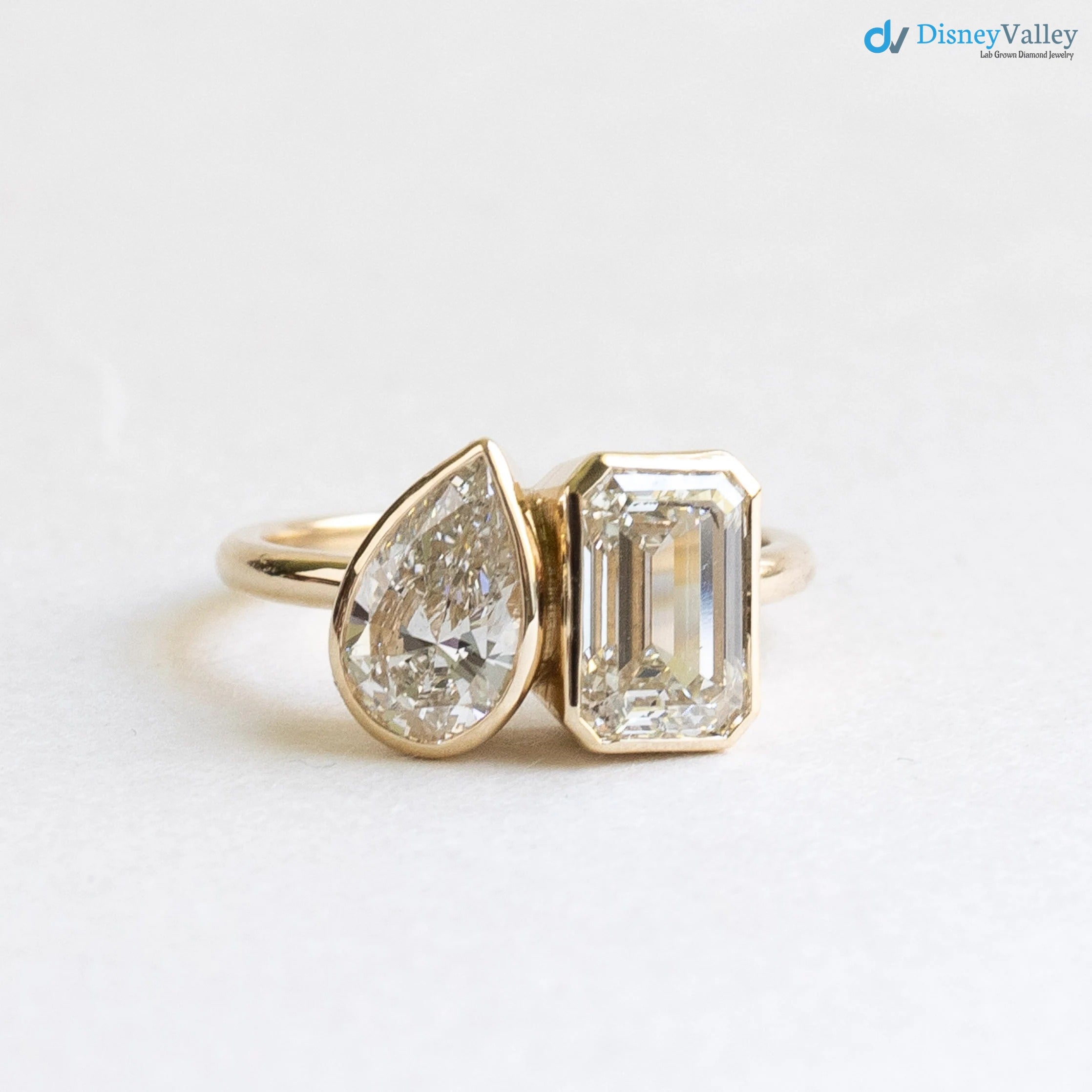 Bezel Lab Diamond Moi et Toi Ring, 2 Carat Emerald Cut Diamond Ring - DisneyValley 