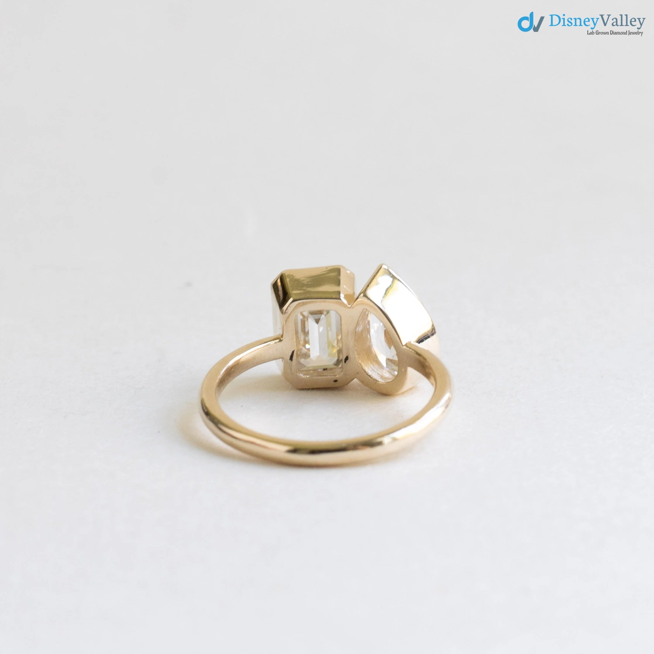 Bezel Lab Diamond Moi et Toi Ring, 2 Carat Emerald Cut Diamond Ring - DisneyValley 