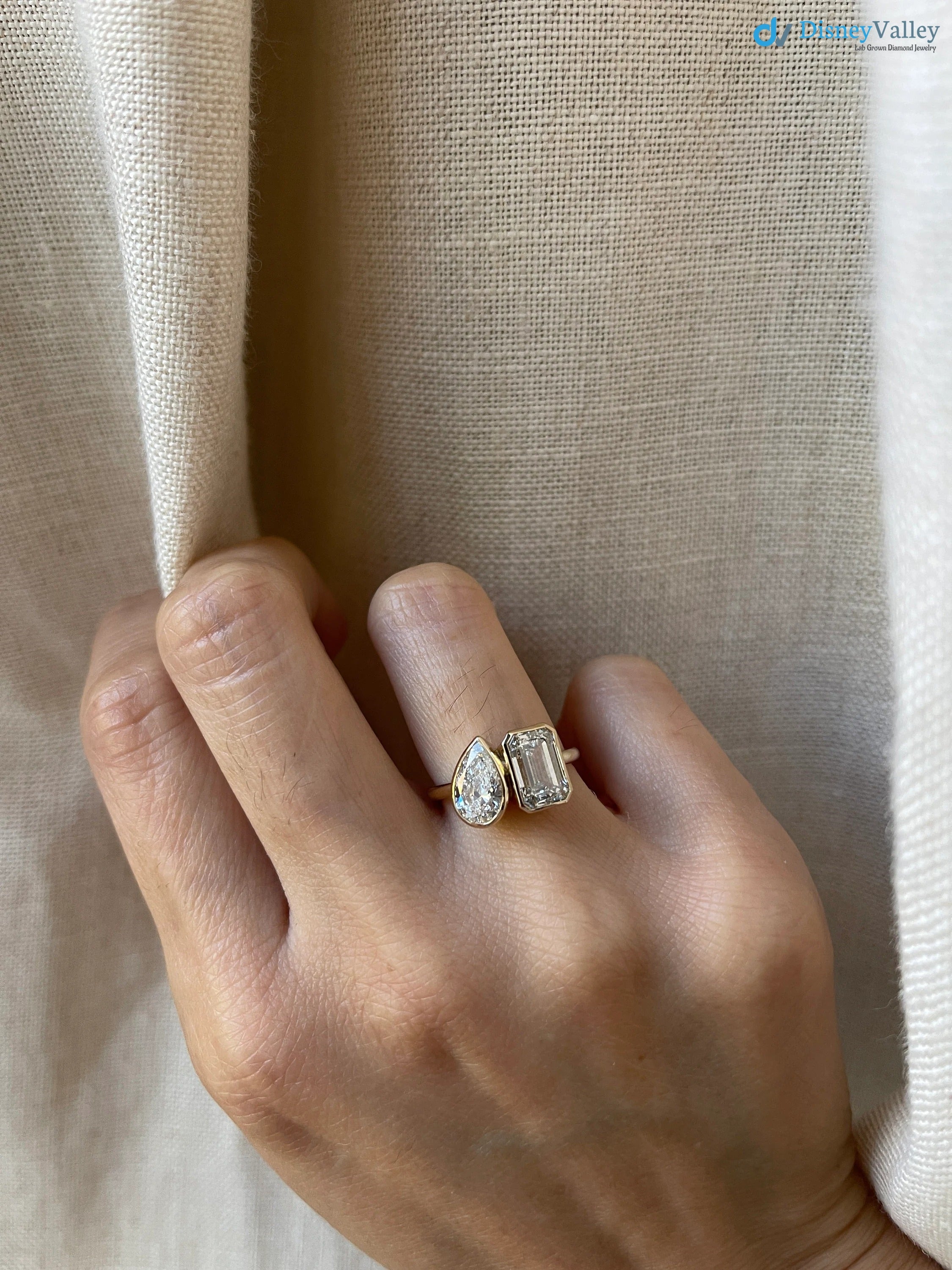 Bezel Lab Diamond Moi et Toi Ring, 2 Carat Emerald Cut Diamond Ring - DisneyValley 