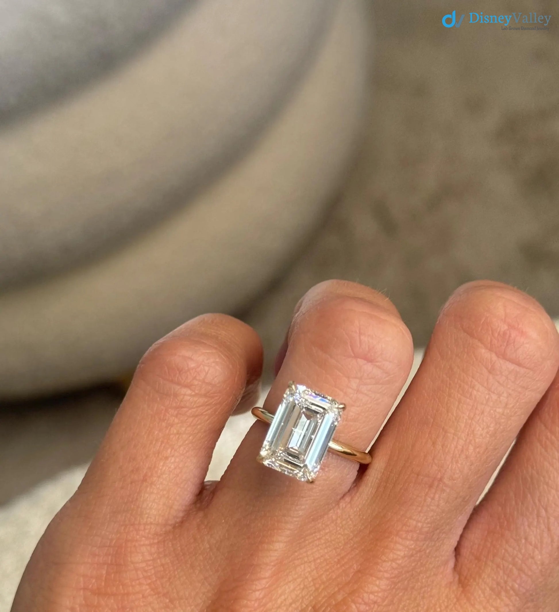 Dreamy 3.00 Carat D-VVS2 Emerald Cut Lab Grown Diamond Solitaire Ring - DisneyValley 
