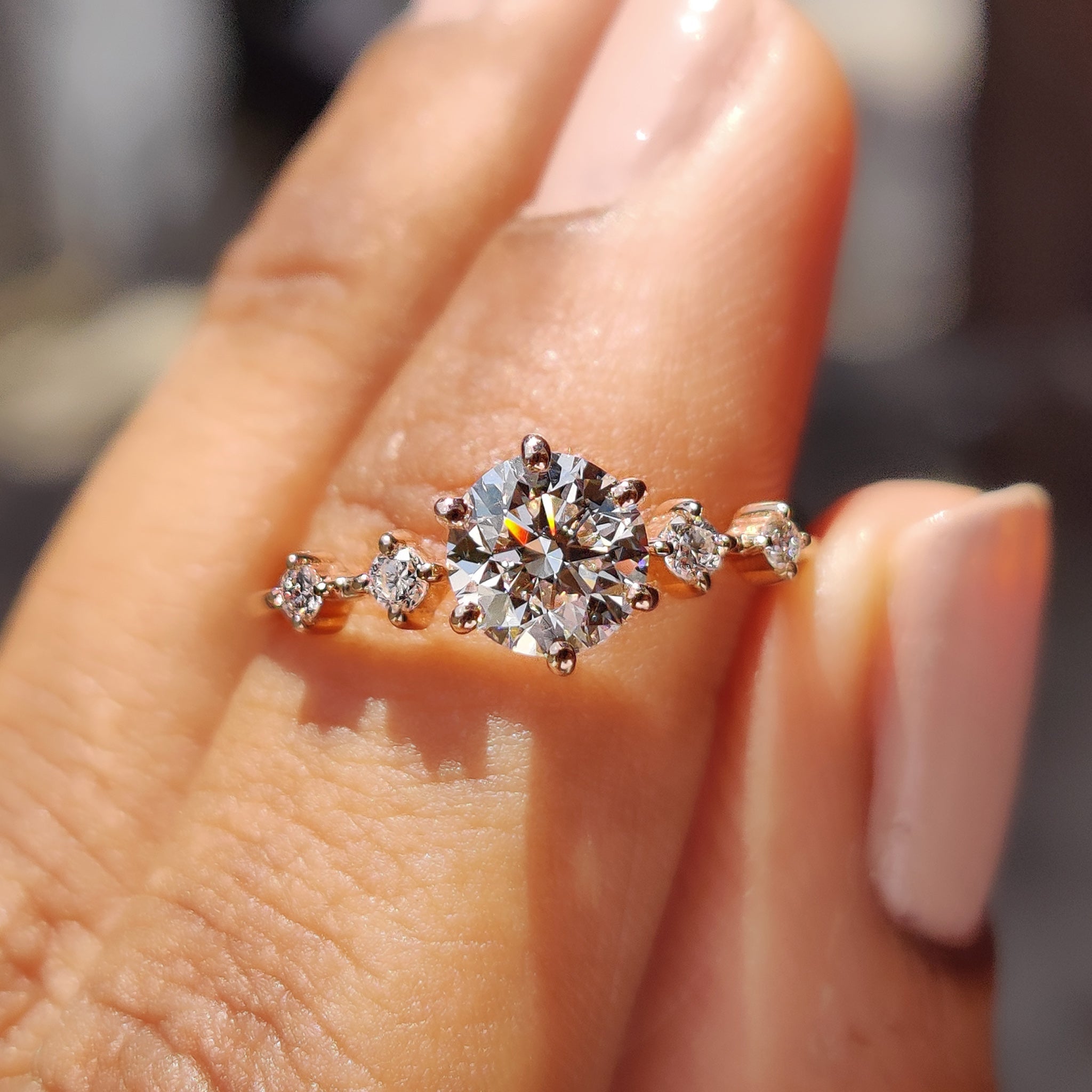 5 Diamond Engagement Ring With Round Cut Main image