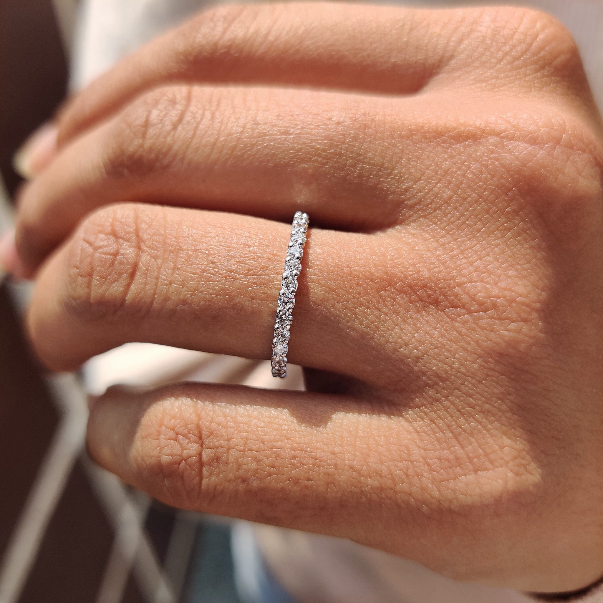 Diamond Half Eternity Band with Round Cut Imagen principal del producto