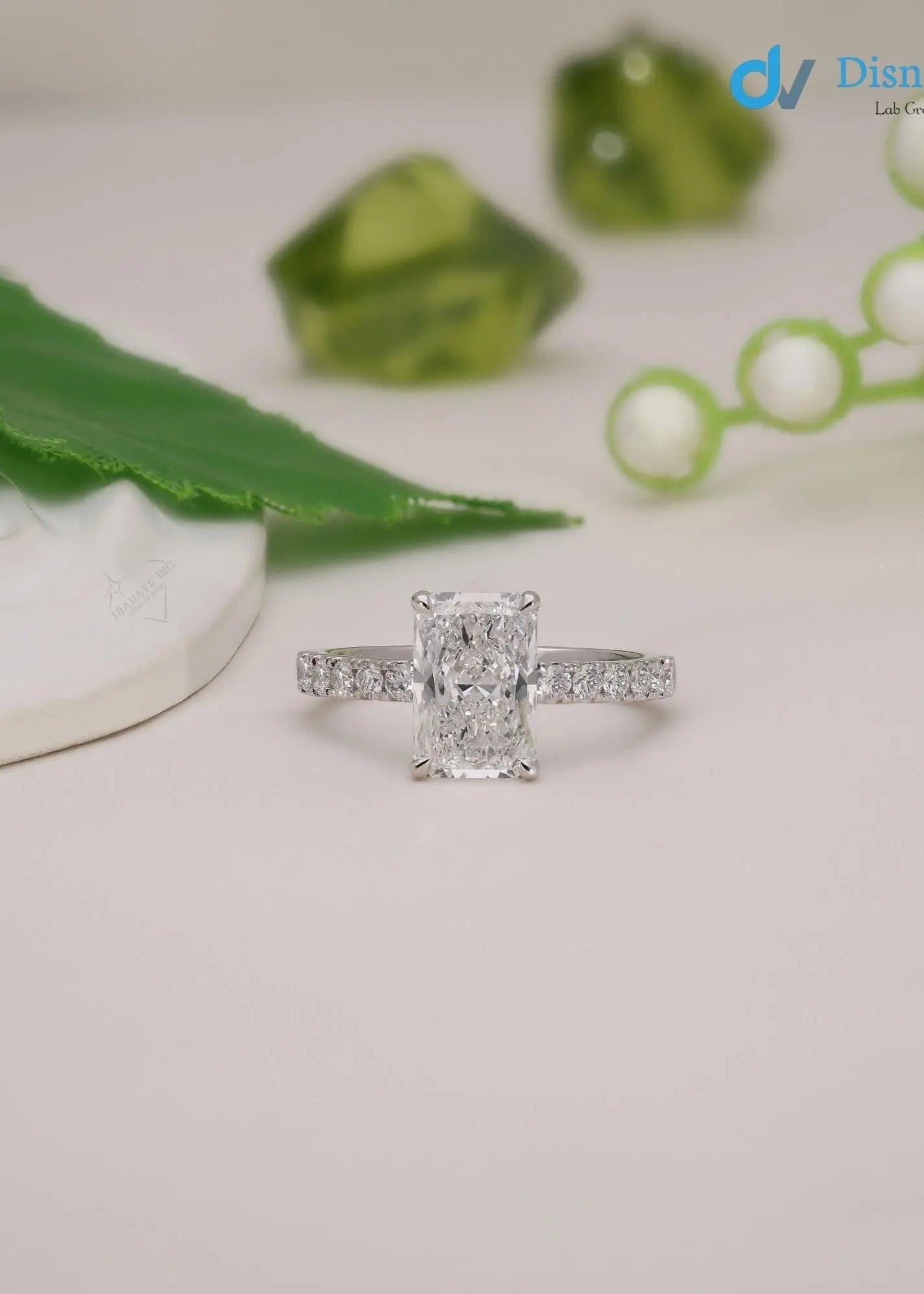 Gold Radiant Brilliant IGI Certified Lab Diamond Engagement Ring - DisneyValley Main image