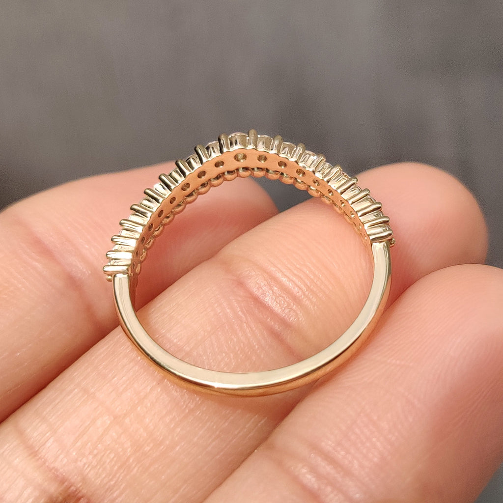 Round Diamond Curved Wedding Band with Double Row