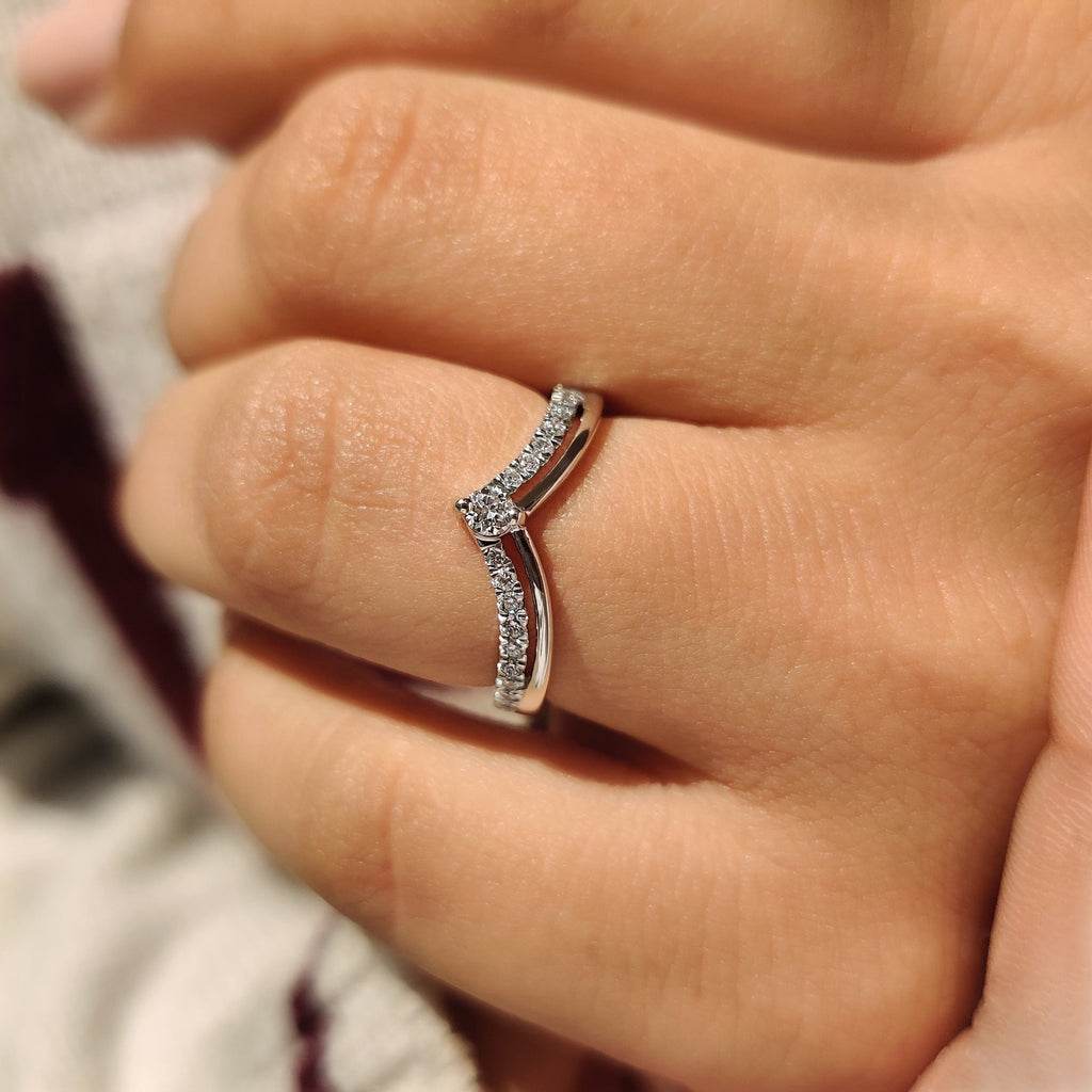 Round Diamond Wedding Band In Chevron Style