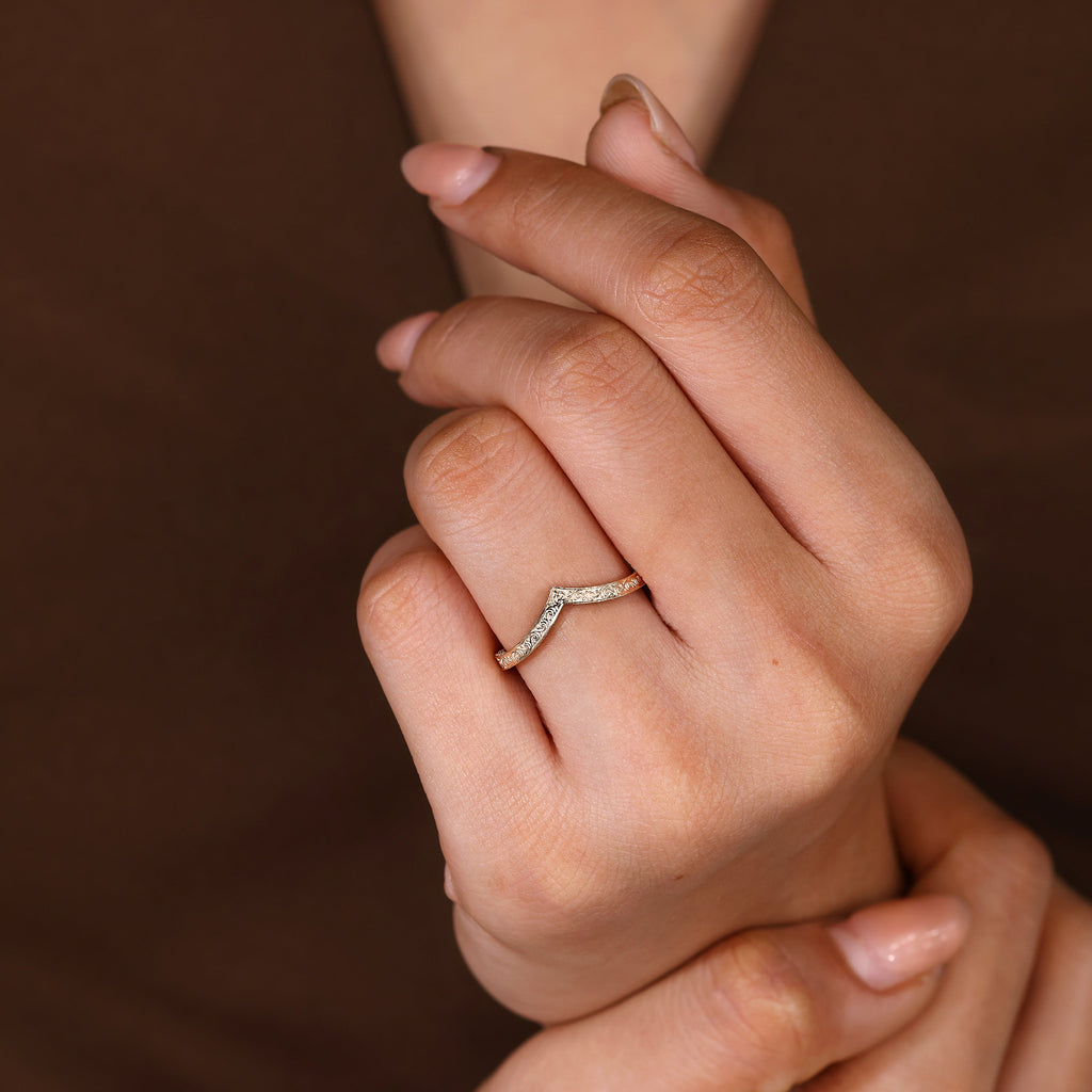 Curved Vintage Wedding Band