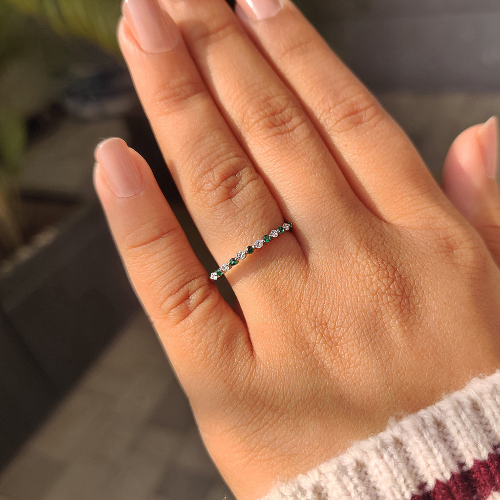 Half Eternity Band with Round Cut Diamond and Emerald Gemstone