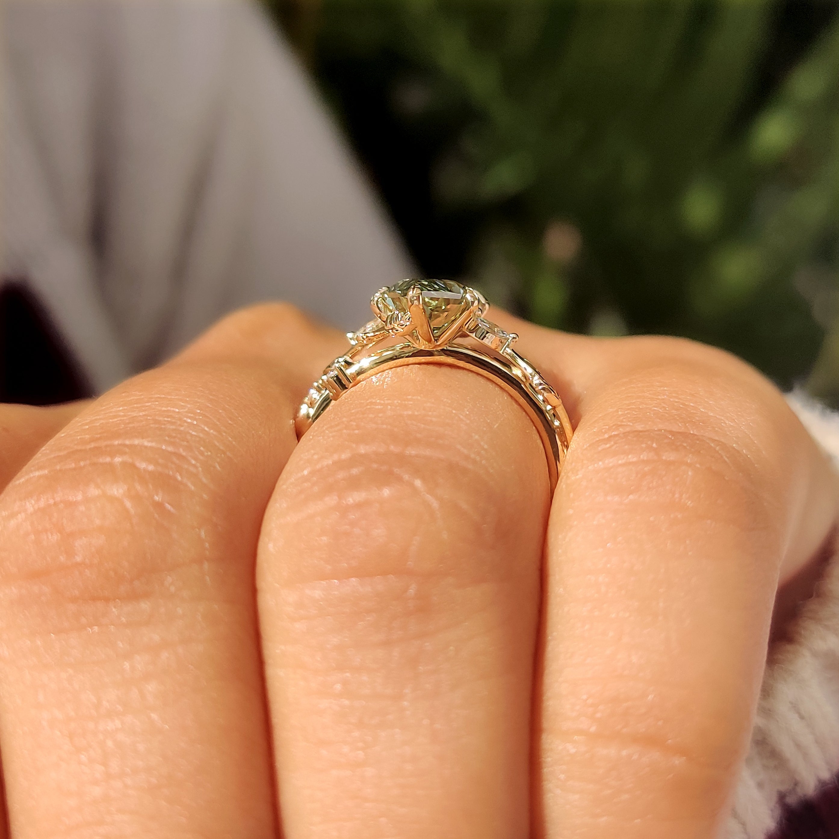 Green Dutch Marquise Engagement Ring in Leaf Details