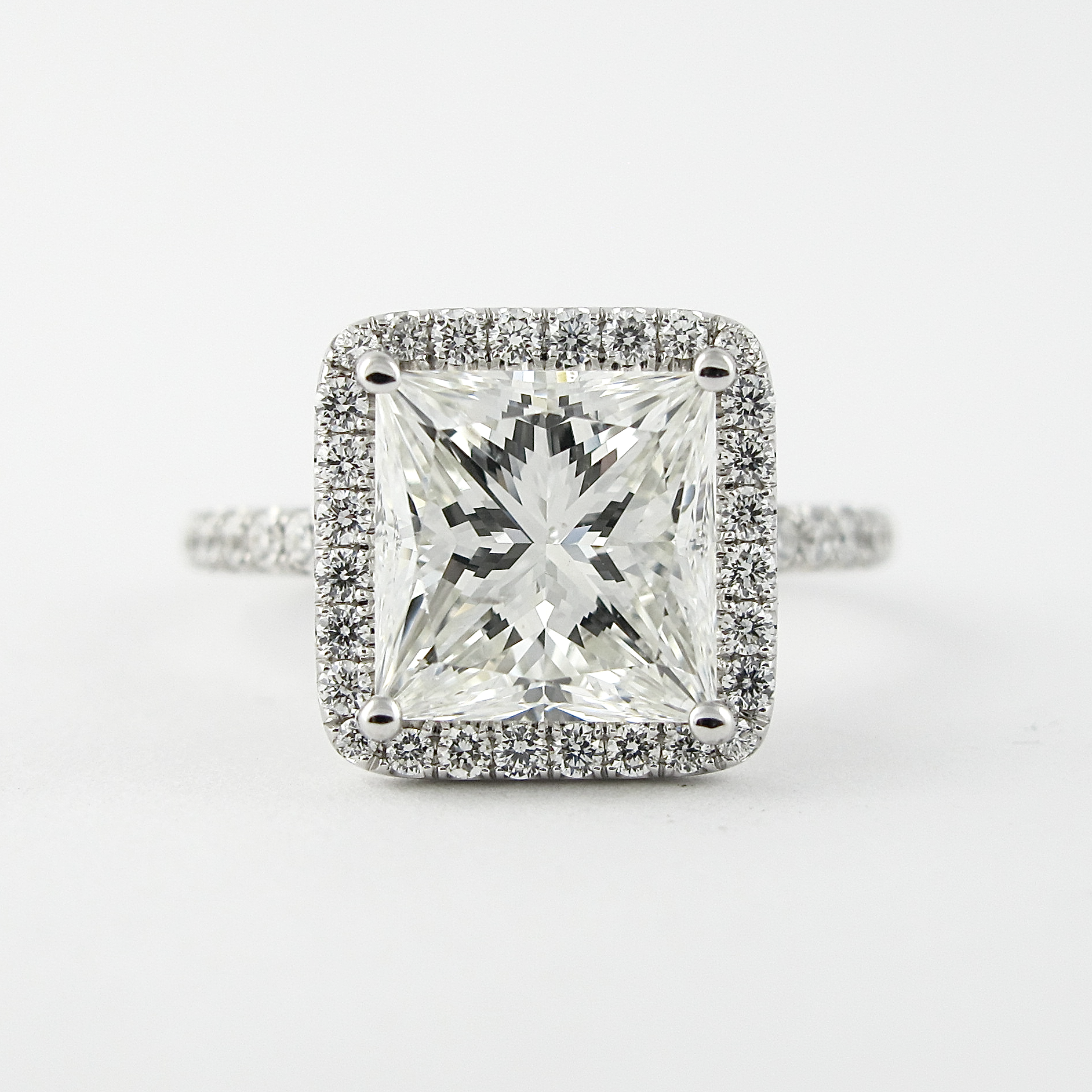 2.0 CT Princess Cut Moissanite Halo Engagement Ring