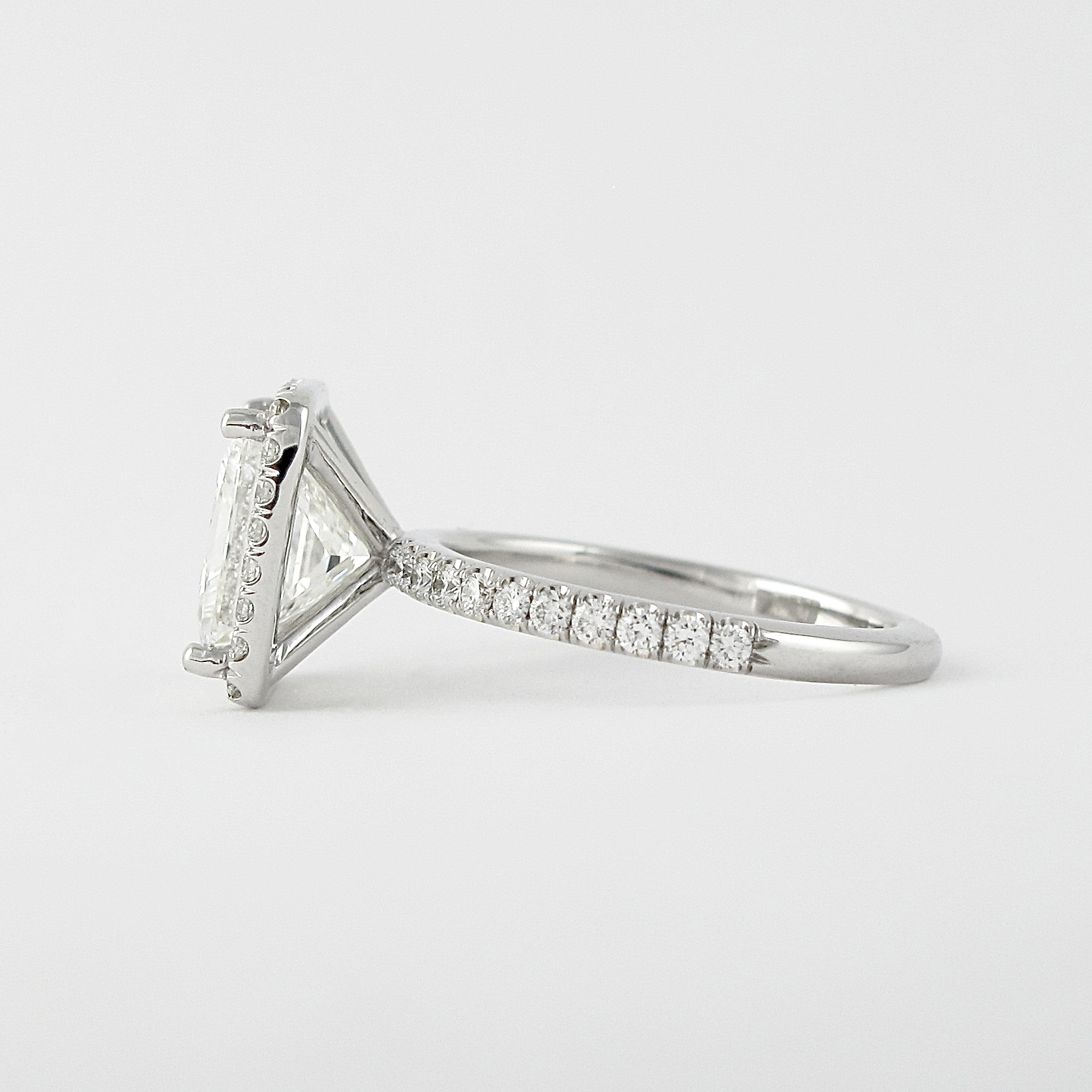 2.0 CT Princess Cut Moissanite Halo Engagement Ring