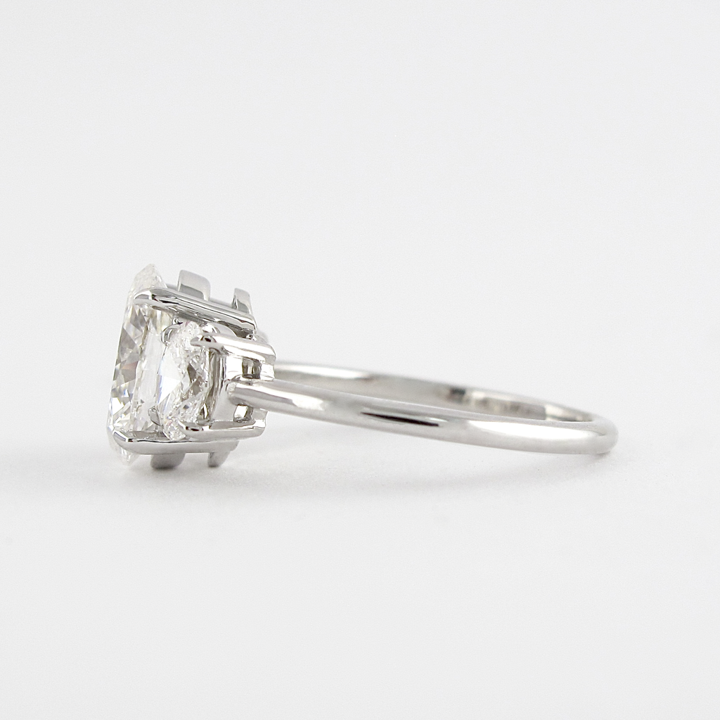 1.91 CT Oval Cut Moissanite Three Stone Engagement Ring