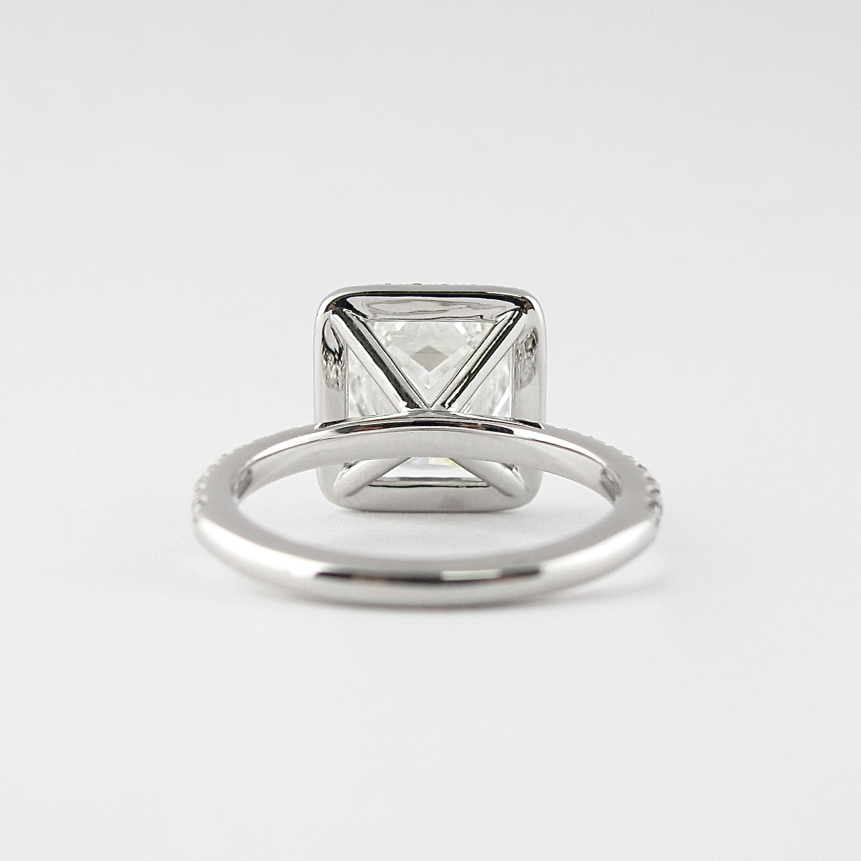 2.0 CT Princess Cut Moissanite Halo Engagement Ring