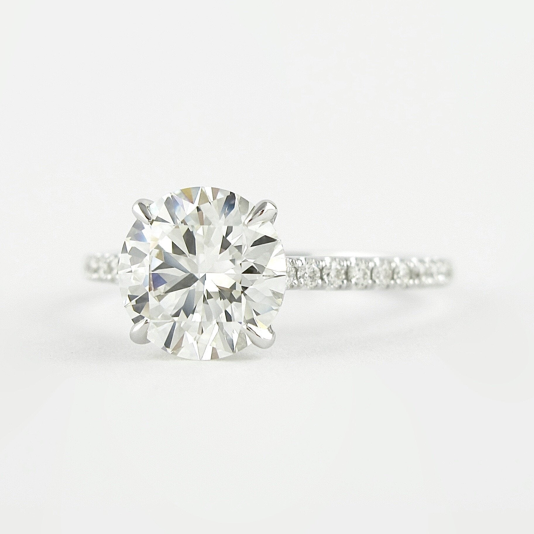1.0 CT Round Cut Hidden Halo Moissanite Engagement Ring