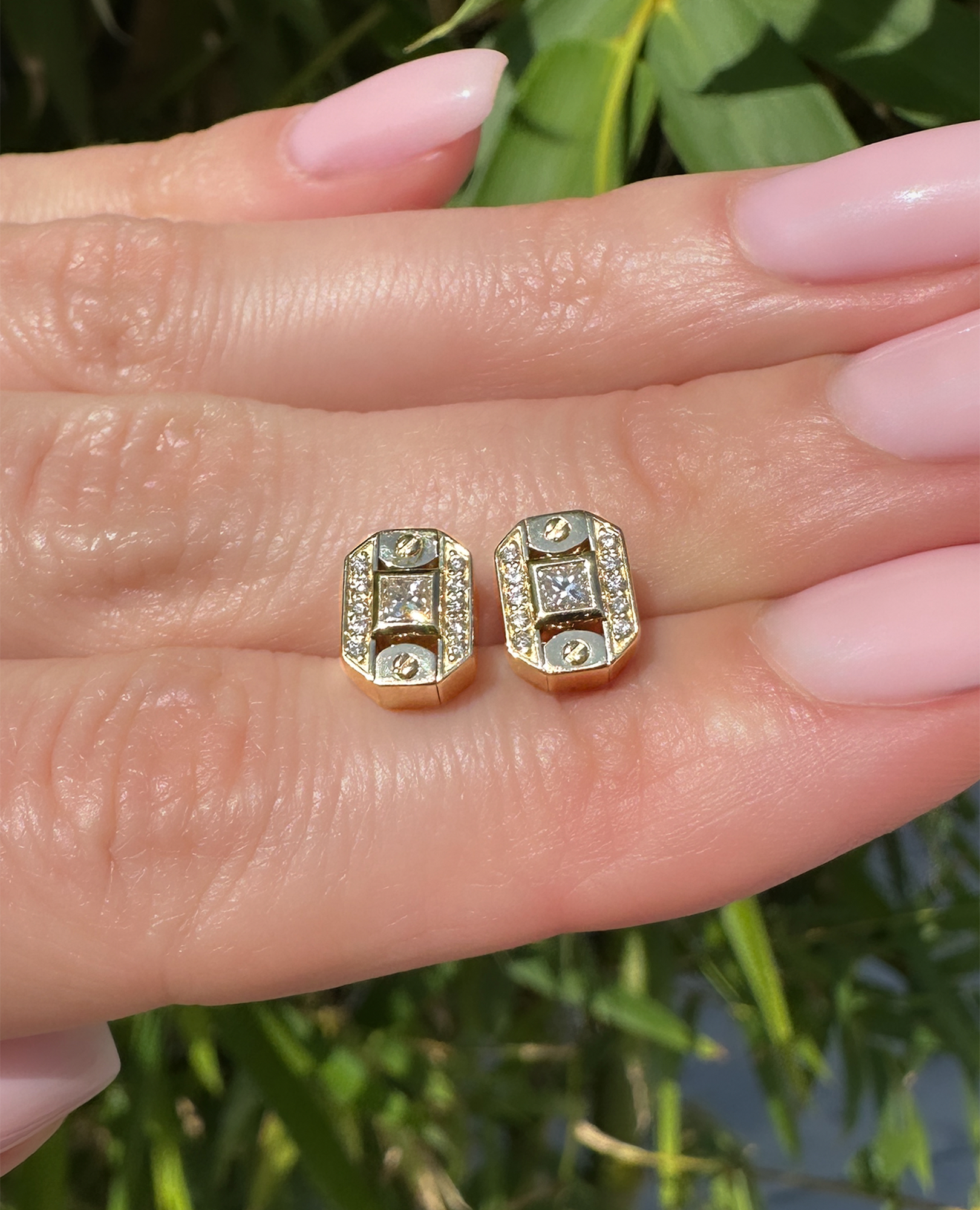 BRIGGS Gold Single Stud Earring with 0.18ct Diamonds