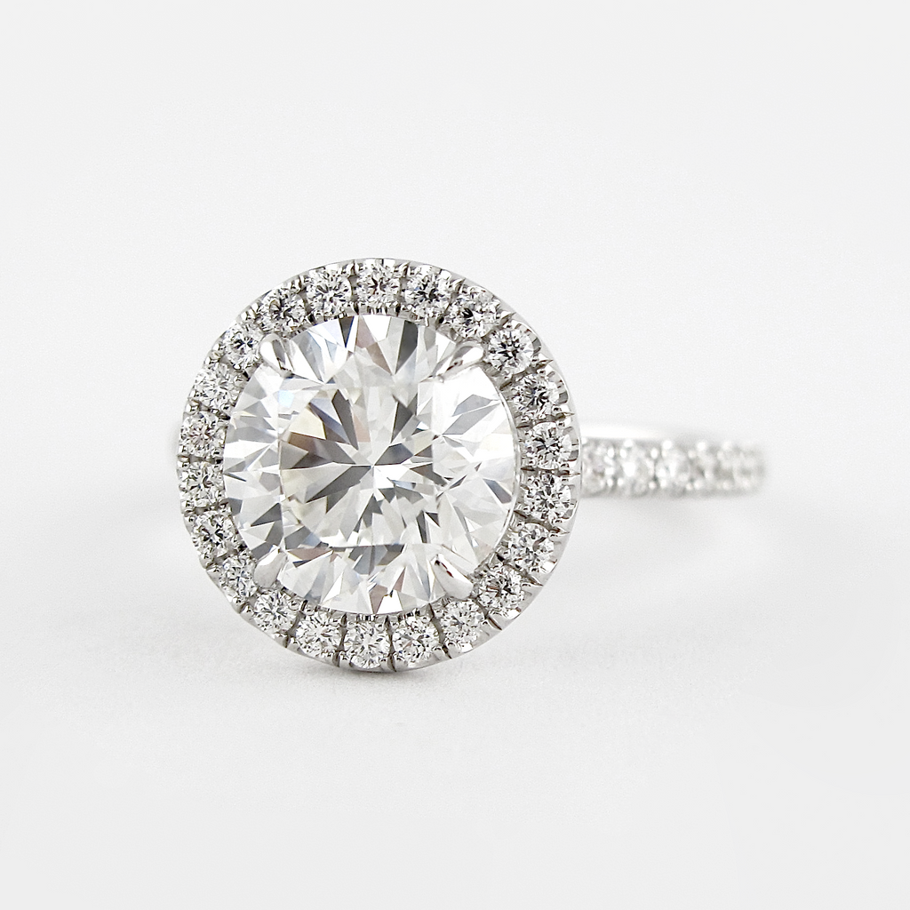 1.0 CT Round Cut Moissanite Halo Setting Engagement Ring