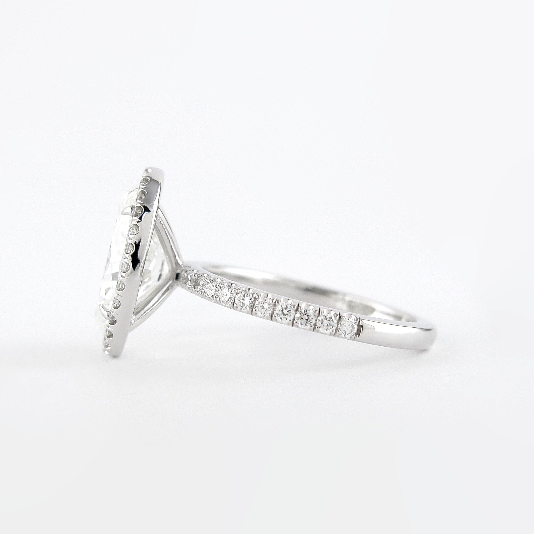 1.91 CT Oval Cut Moissanite Halo Engagement Ring