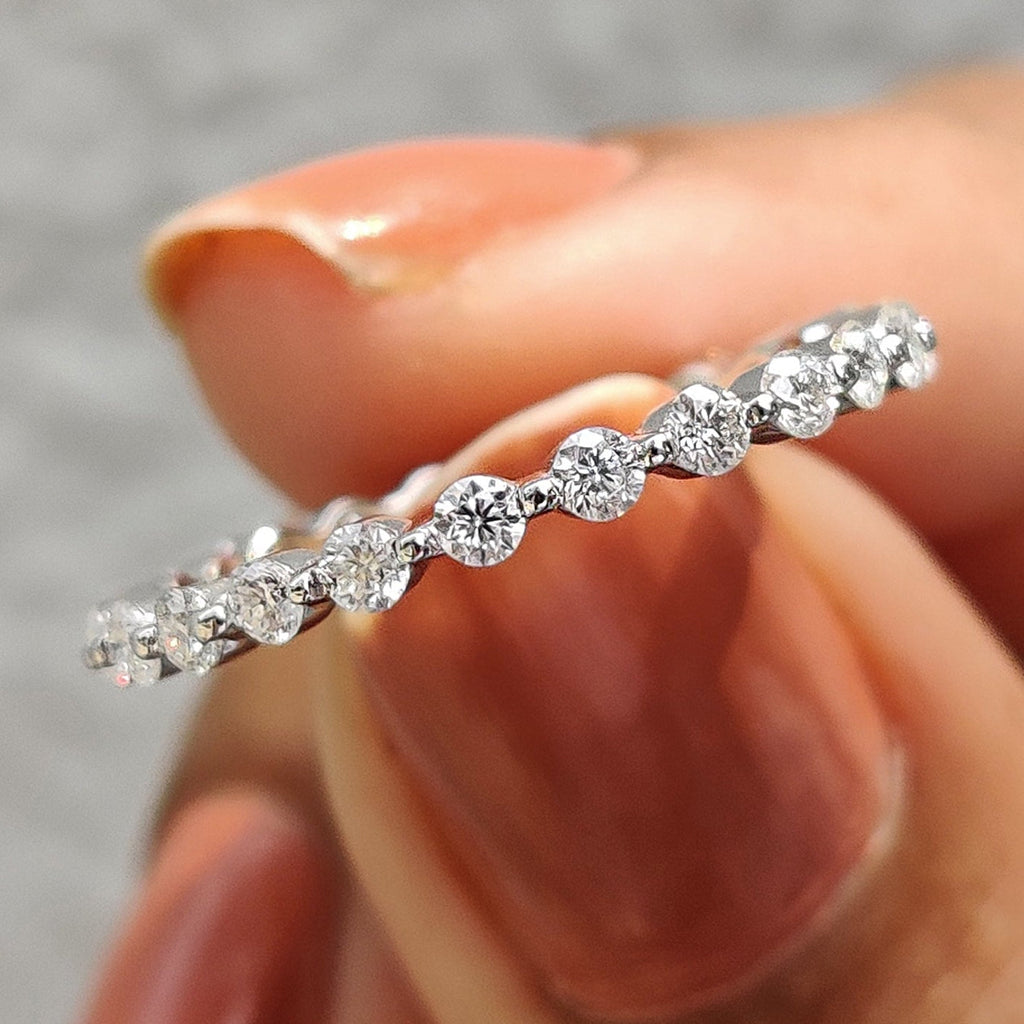 Floating Bubble Eternity Wedding Band