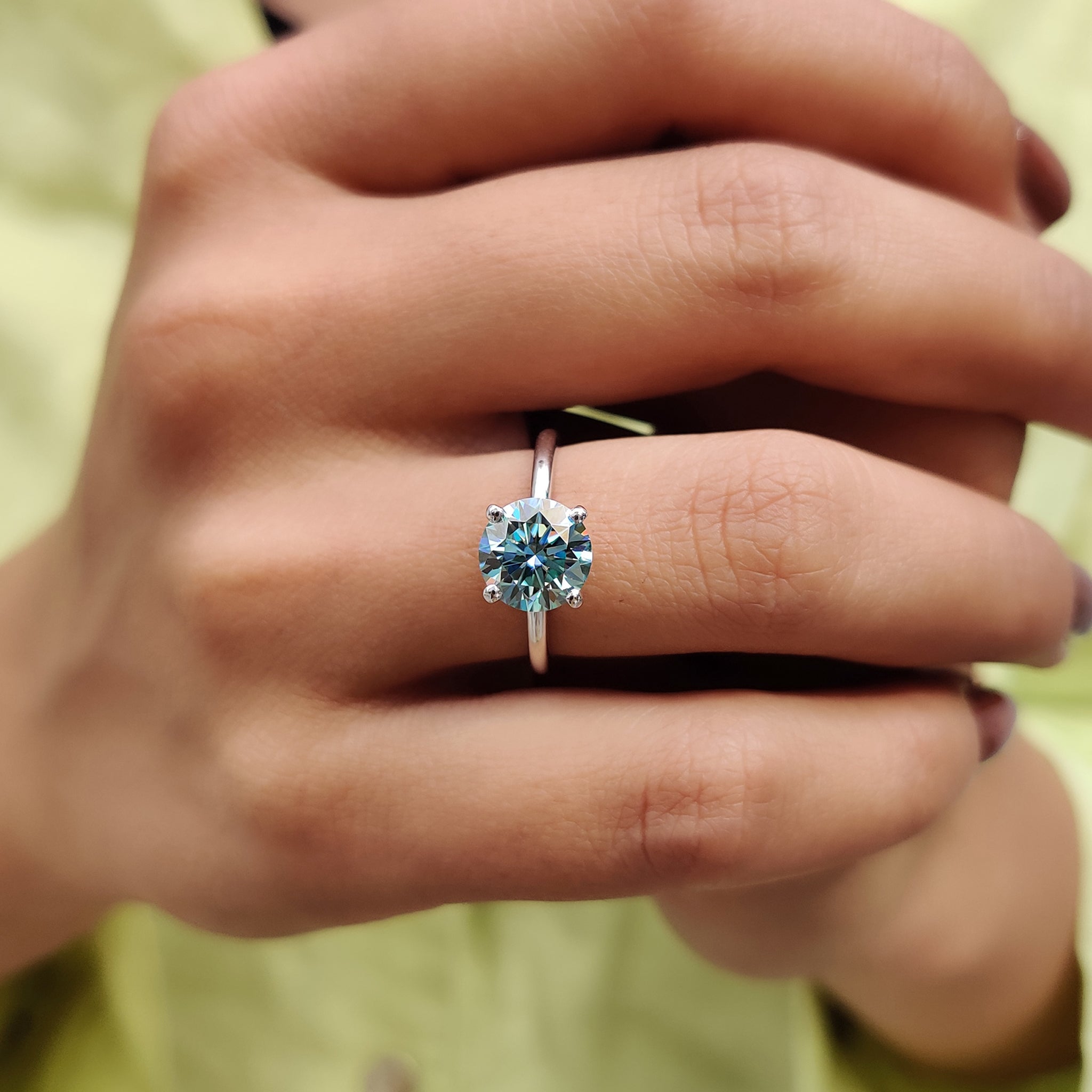 Cyan Blue Round Solitaire Engagement Ring Secondary image