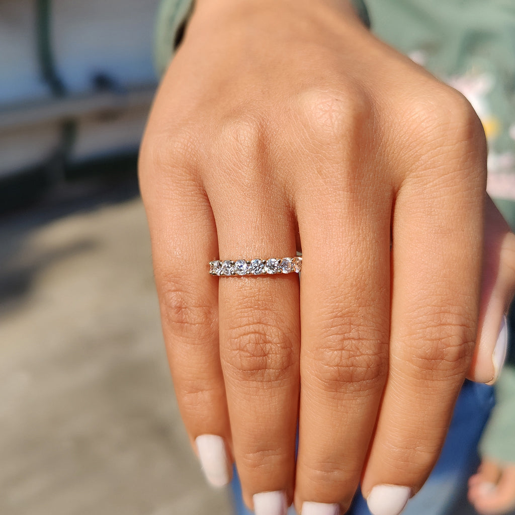 Round Cut Wedding Band In Eternity Style