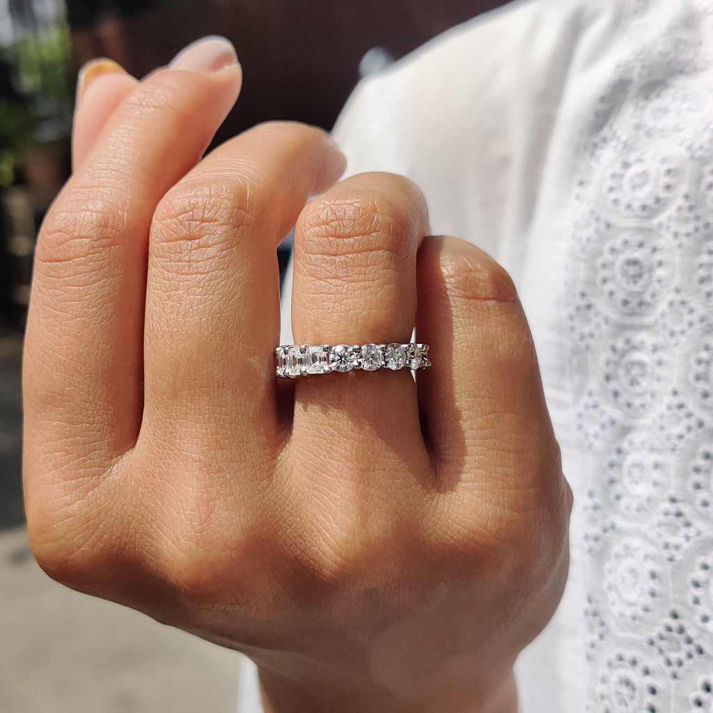 Emerald and Round Wedding Band With Double Style Eternity