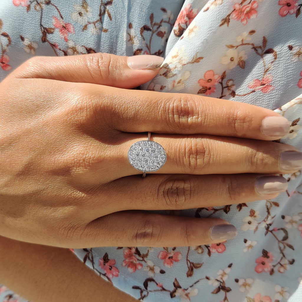 Twilight Bella Ring In Round Cut Stone