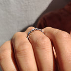 Round Cut Twisted Diamond Wedding Band