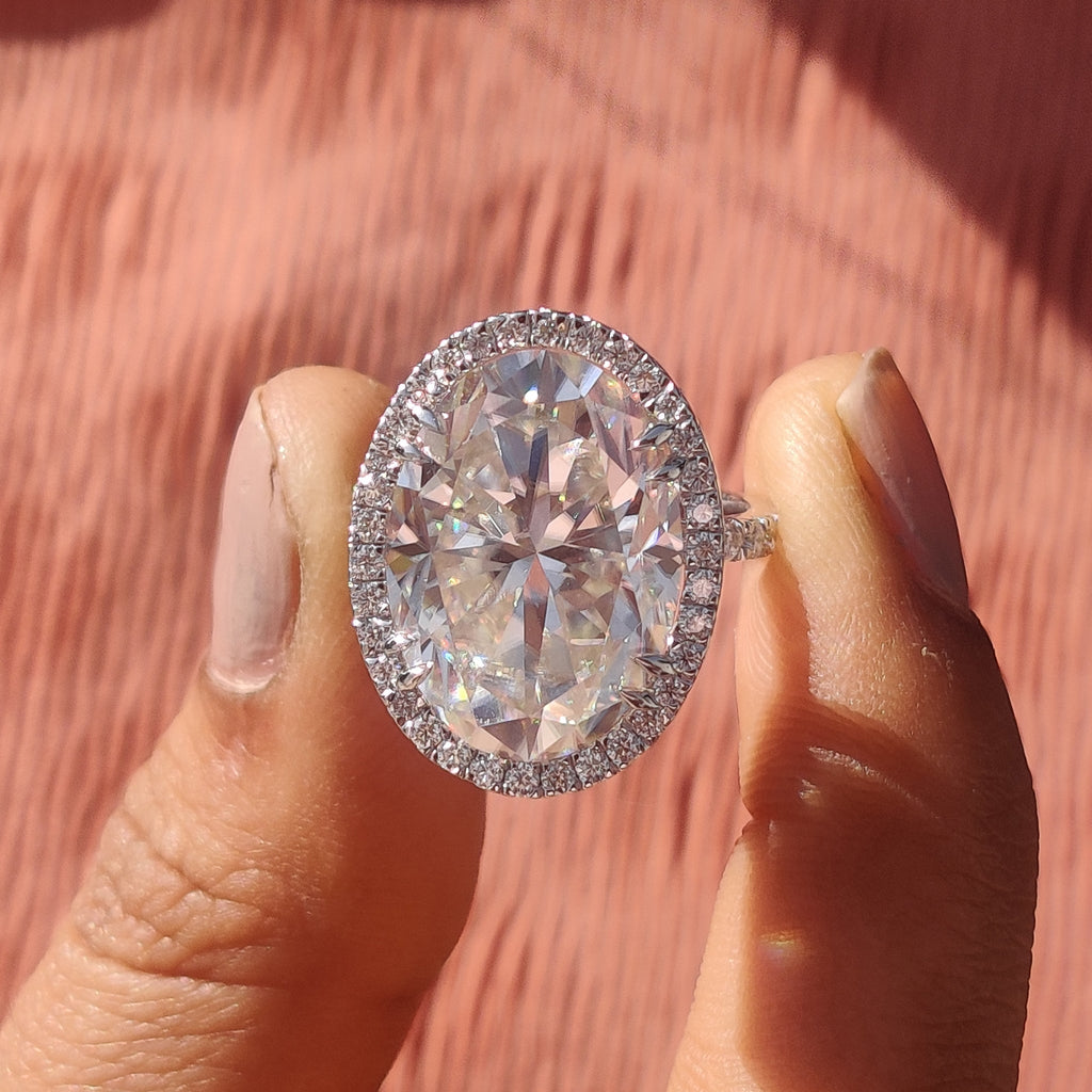 Oval Hybrid Halo Ring Setting