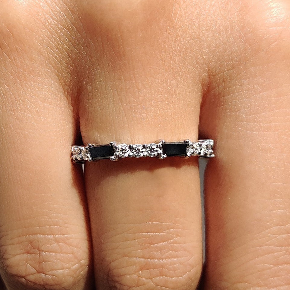 Black Baguette And Round Wedding Band In Full Eternity Style Imagen principal del producto