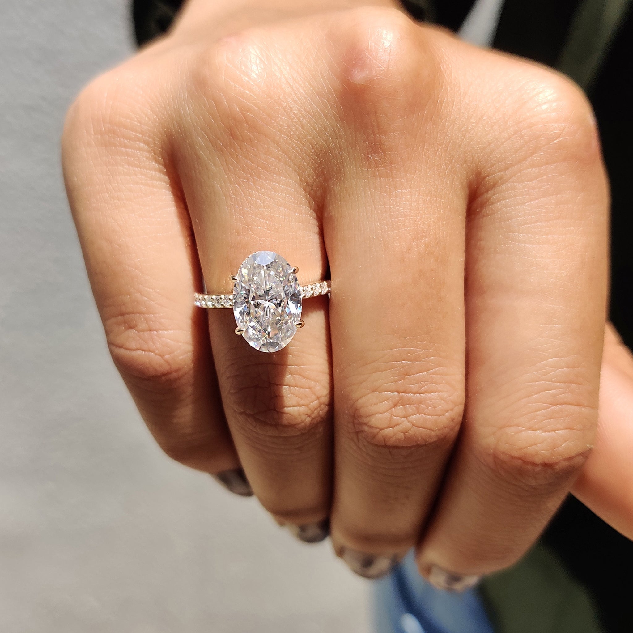 Oval Engagement Ring With Pave Setting Main image
