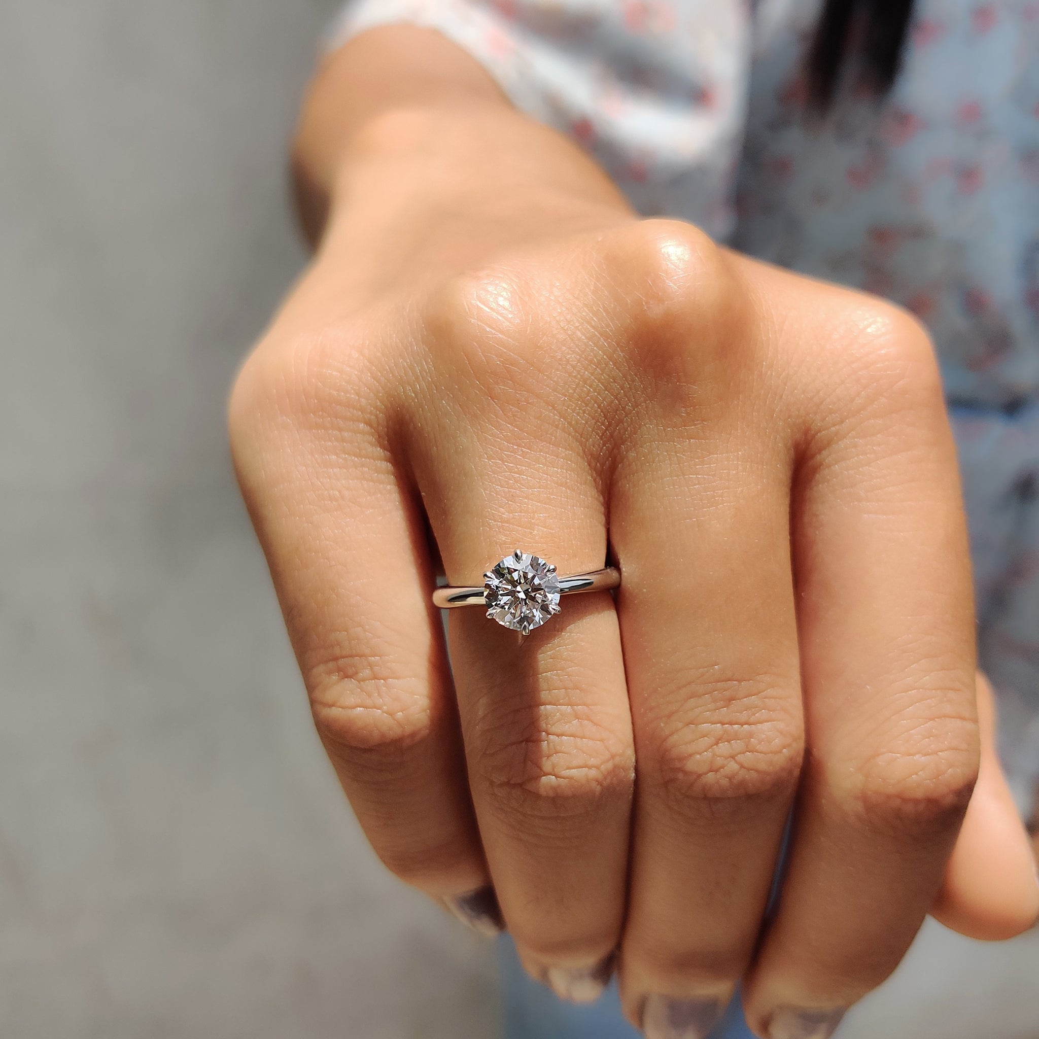 Round Cut Solitaire Engagement Ring
