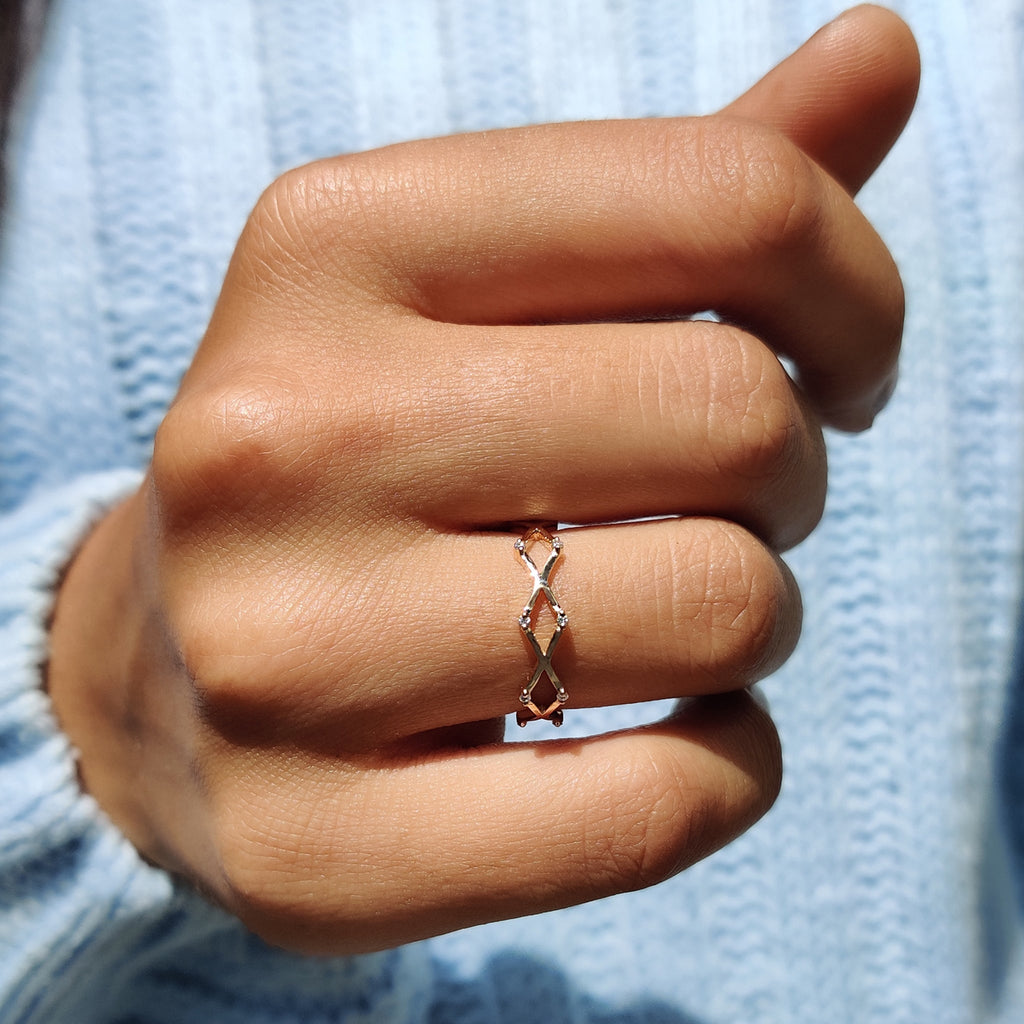 Criss Cross Band With Zig Zag style