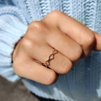 Zig Zag Wedding Band With Round Cut Moissanite