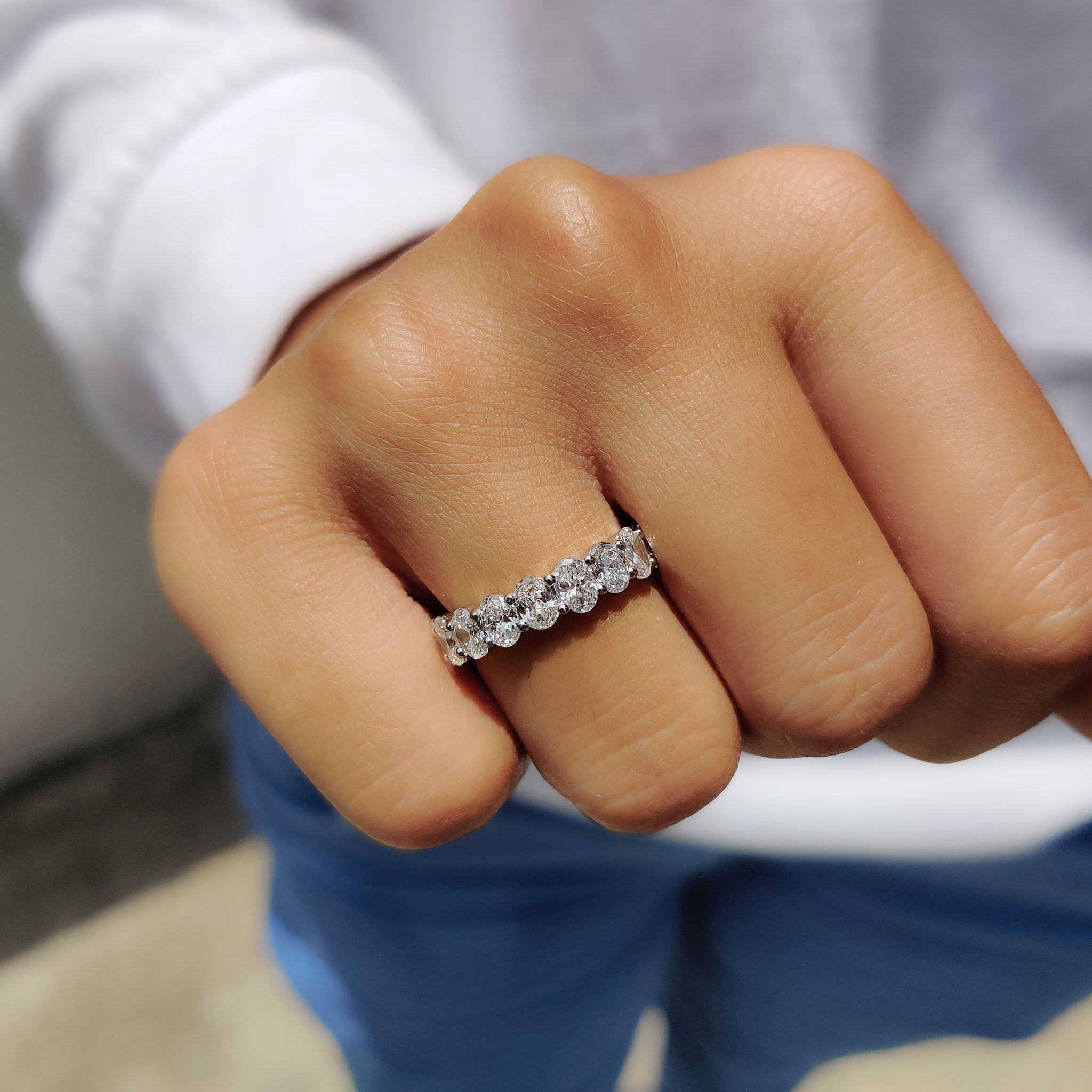 Oval Moissanite Wedding Band In Full Eternity Style Image principale du produit
