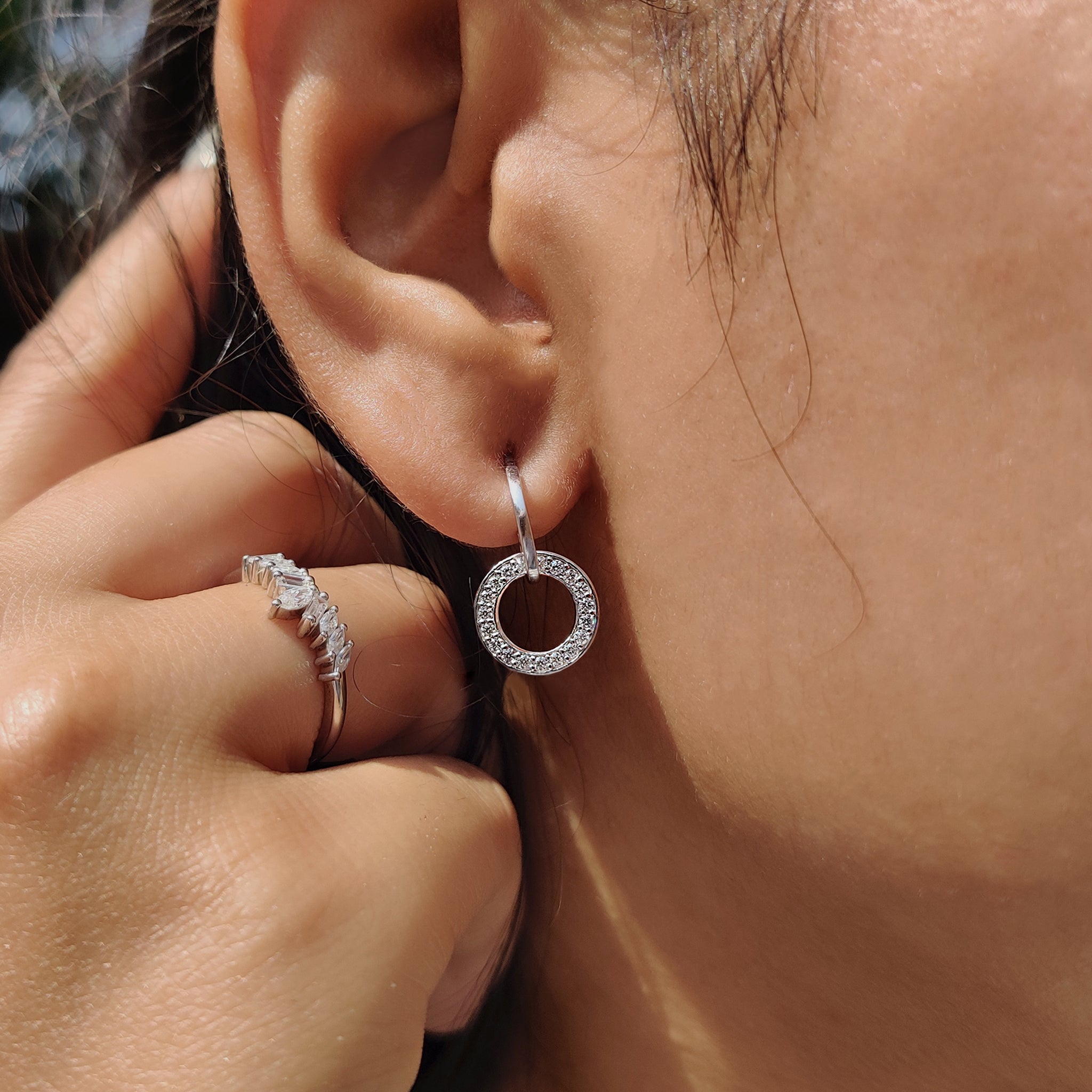 Round Cut Open Circle Diamond Earrings