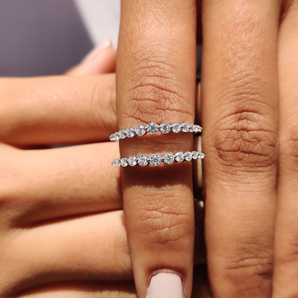 Round Shaped Moissanite Band With Enhancer Style