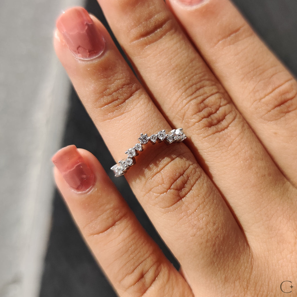 Curved Diamond Band With Round Cut