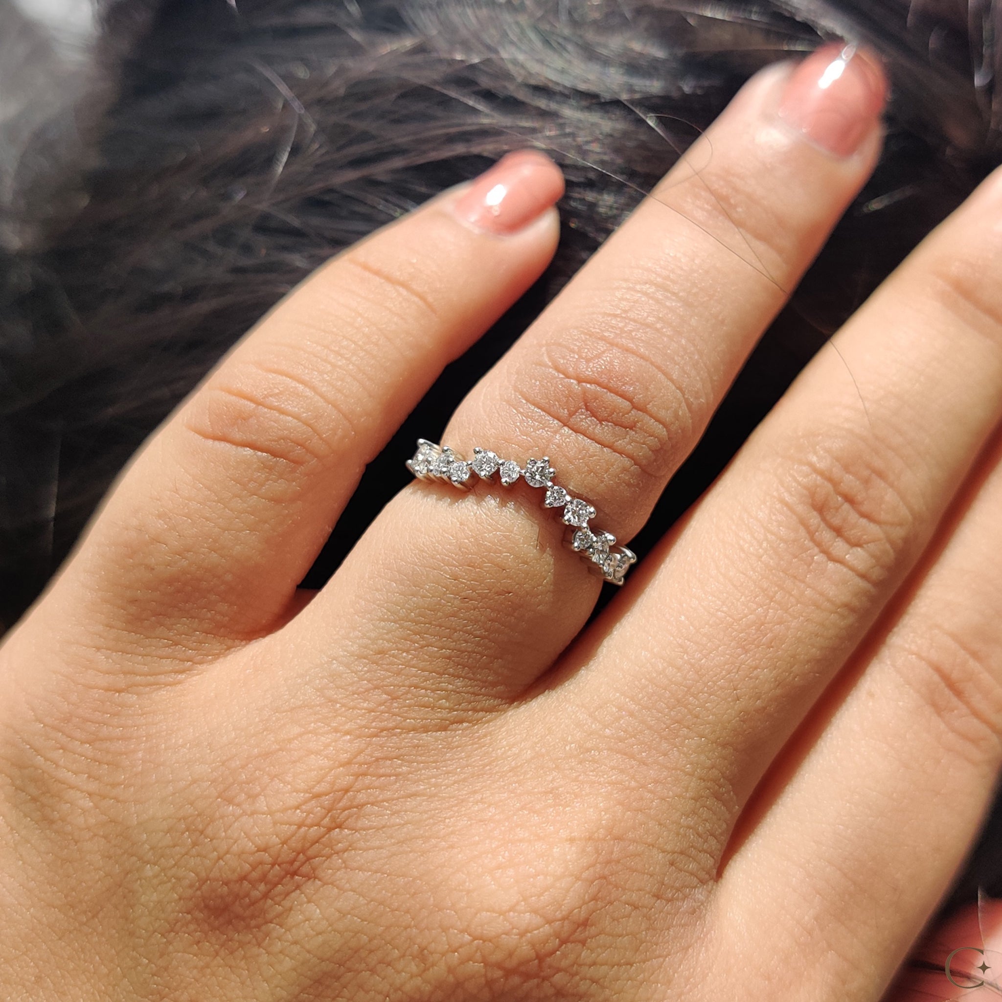 Curved Diamond Band With Round Cut