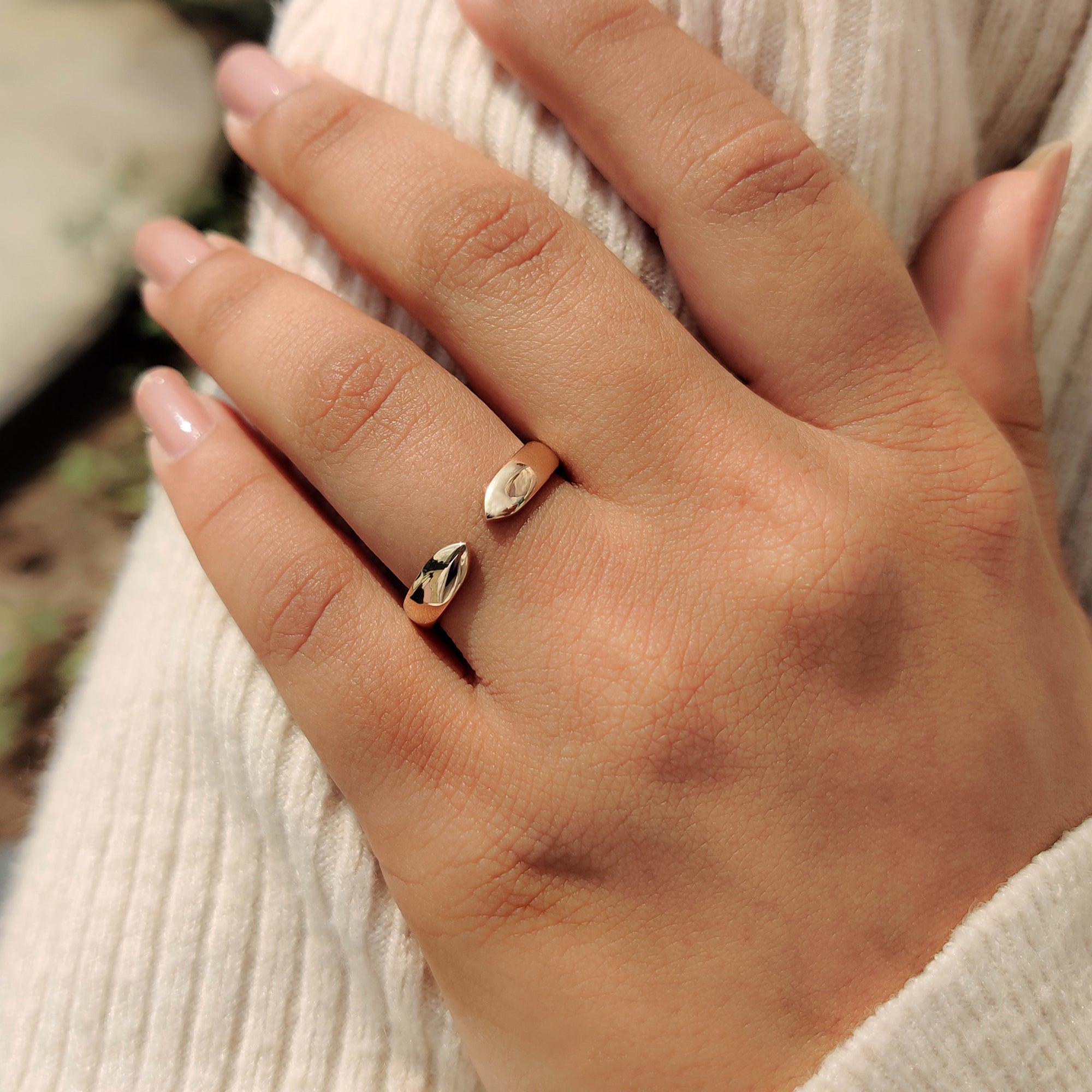Open Gap Classic Gold Wedding Band Hauptbild
